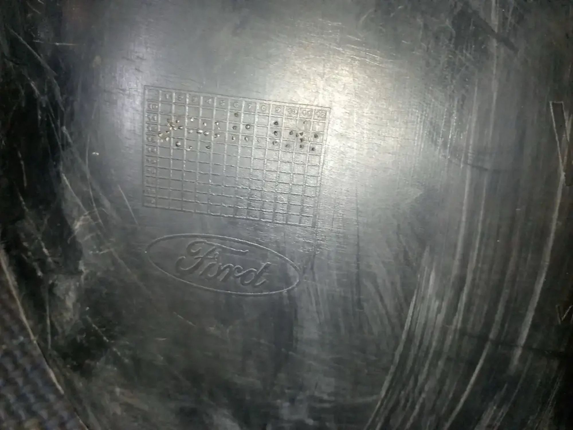 https://ycs.partsauto.market/partsauto-images/thmbs/userImages/a486c87f8955b6e25f9185efee619899/part/37fc82ec-bae8-4ea9-a2d2-6df519c8bf06_1784123340133.jpg
