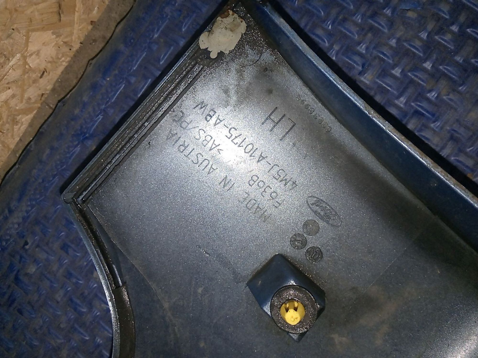 https://ycs.partsauto.market/partsauto-images/thmbs/userImages/a486c87f8955b6e25f9185efee619899/part/38bfa5e9-0756-48c4-882d-6ef5be35f66e_1782455413465.jpg