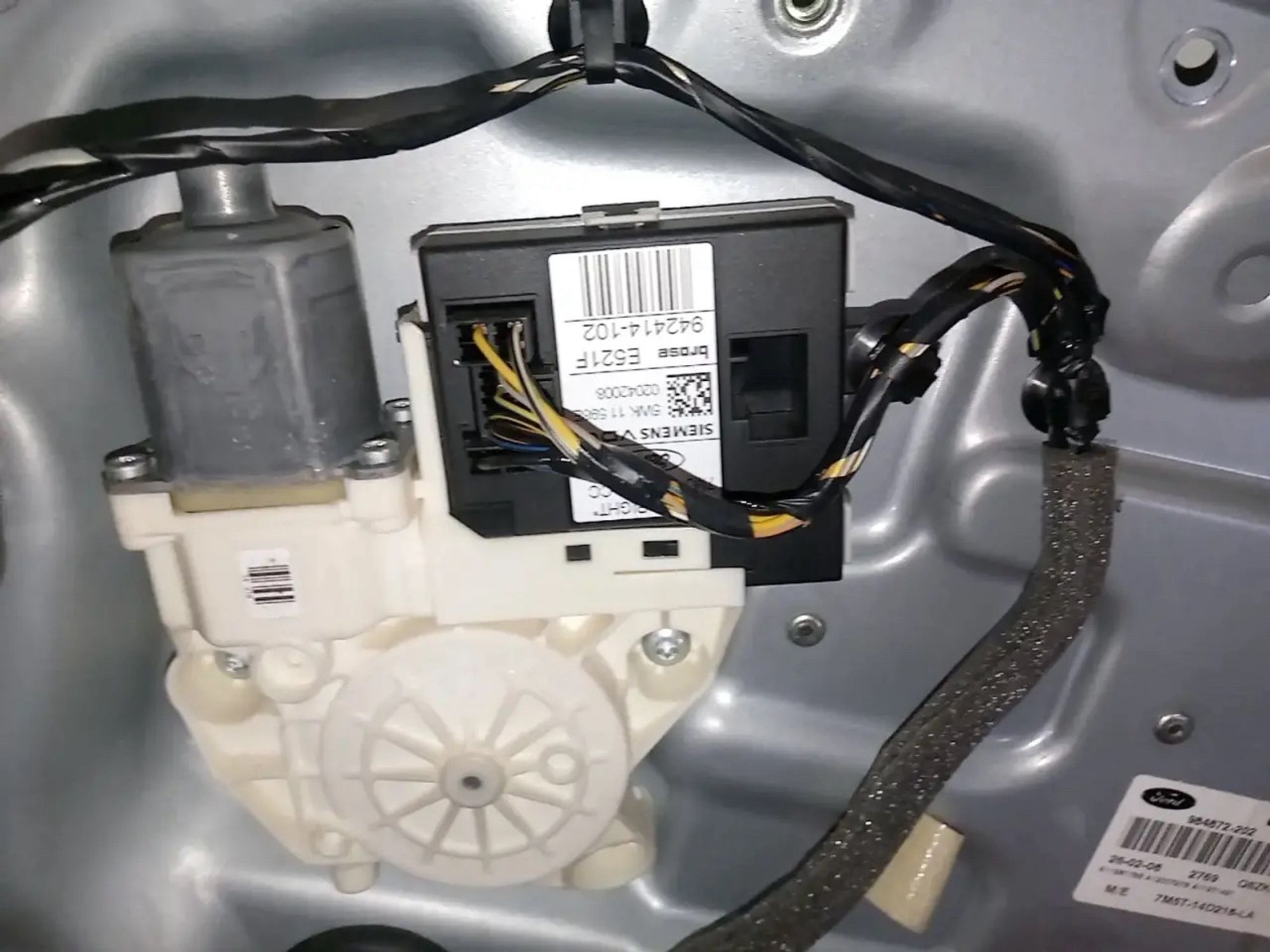 https://ycs.partsauto.market/partsauto-images/thmbs/userImages/a486c87f8955b6e25f9185efee619899/part/38c867ee-8144-4444-8a8b-c096c886af54_1778653187592.jpg