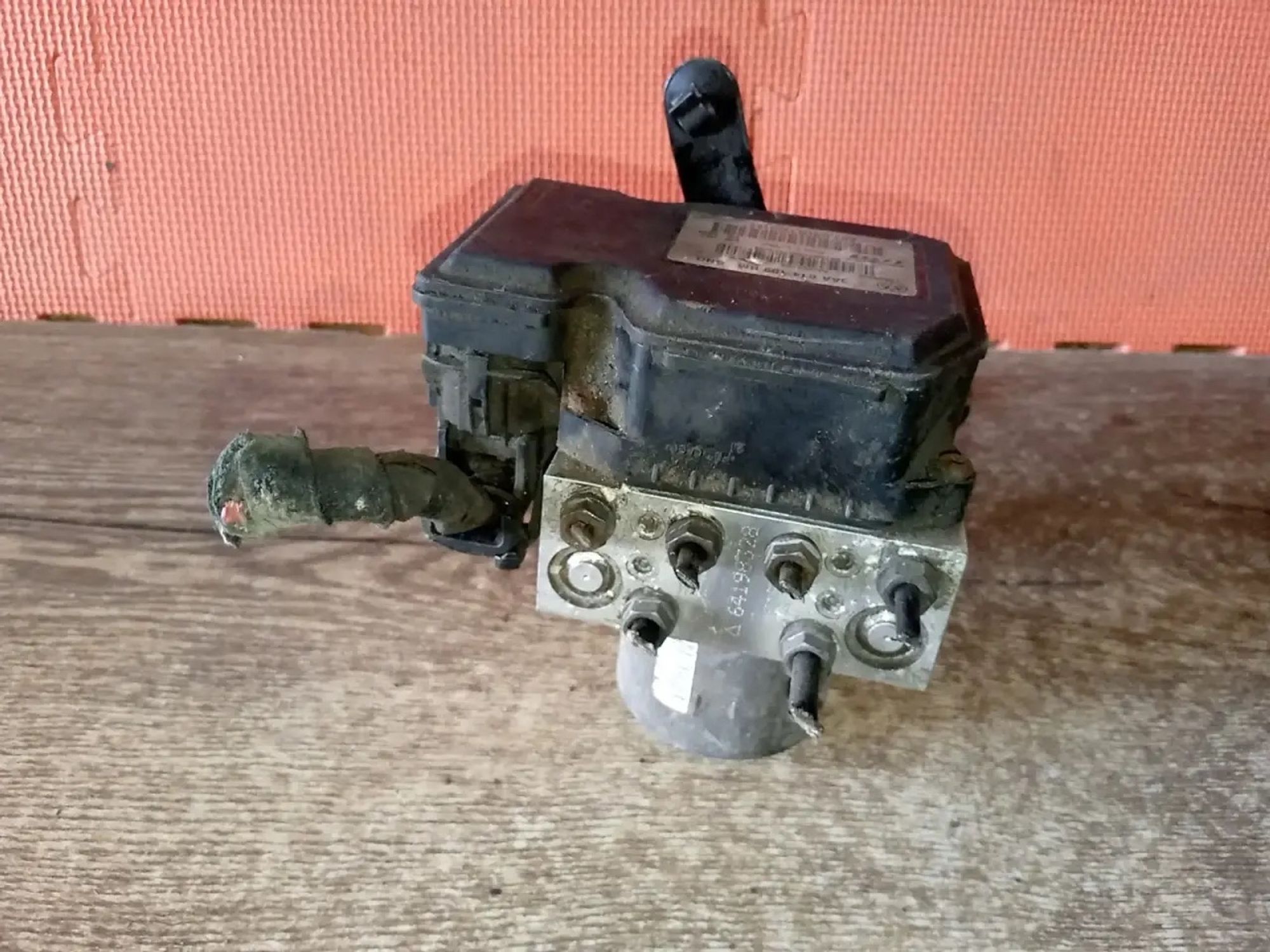 https://ycs.partsauto.market/partsauto-images/thmbs/userImages/a486c87f8955b6e25f9185efee619899/part/3a05eac1-1e43-4d65-bced-1bab79c52b0c_1786859468955.jpg