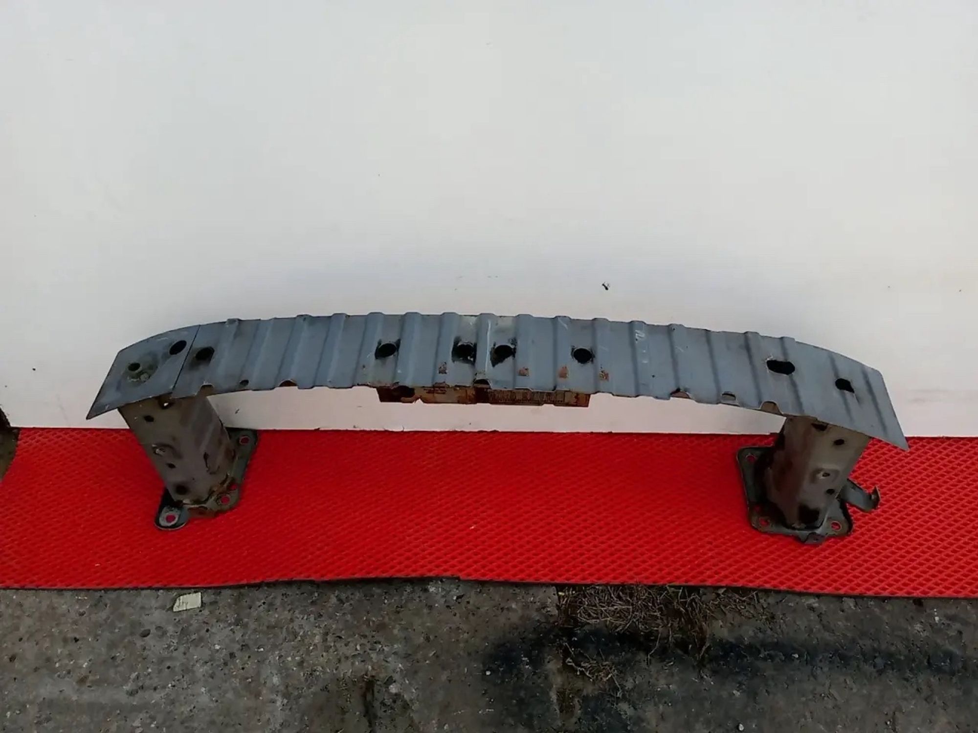 https://ycs.partsauto.market/partsauto-images/thmbs/userImages/a486c87f8955b6e25f9185efee619899/part/3a0adaf7-1367-4ae2-aa45-b093d21ff2da_1778190130282.jpg