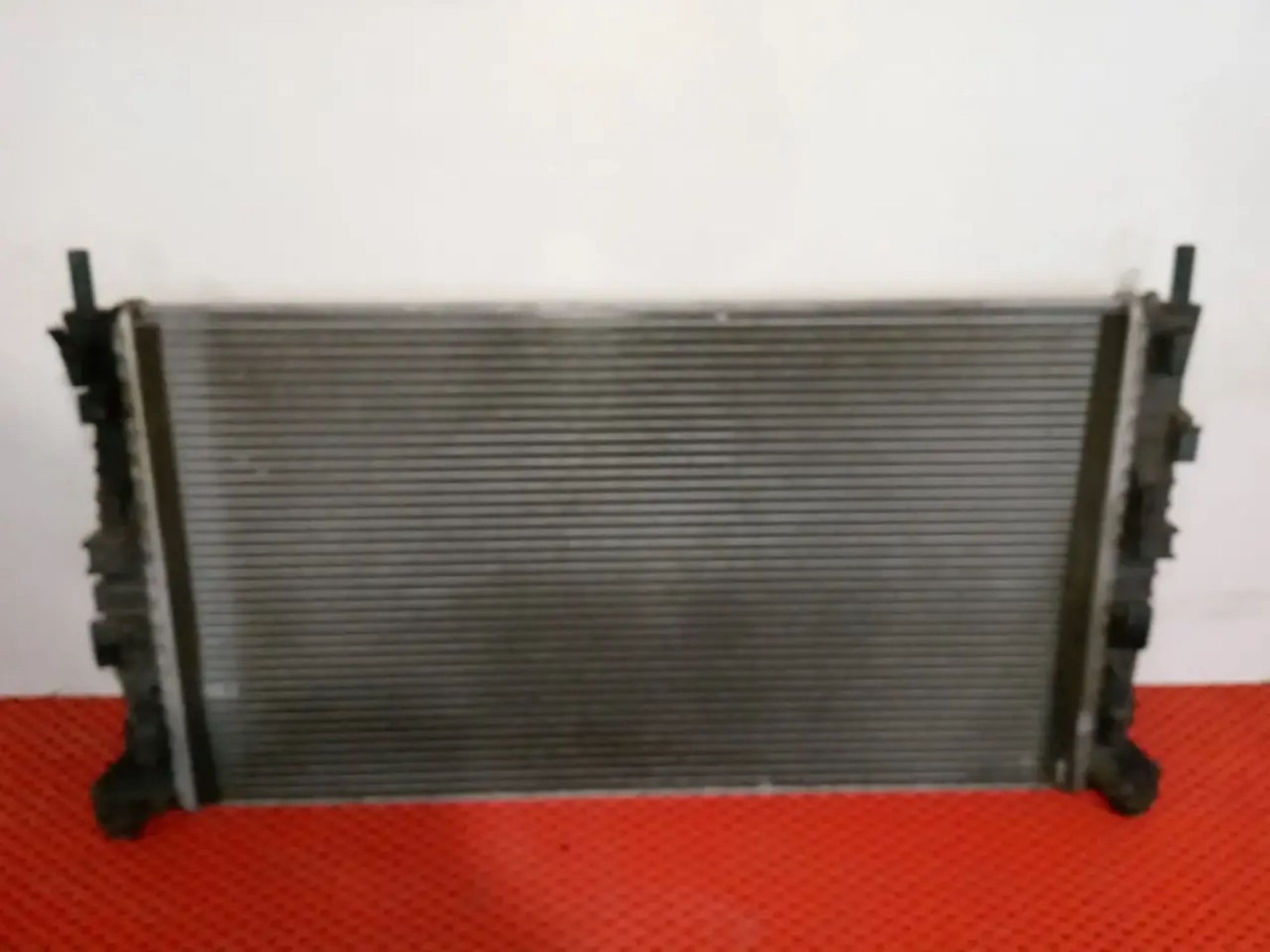 https://ycs.partsauto.market/partsauto-images/thmbs/userImages/a486c87f8955b6e25f9185efee619899/part/3b20d1d9-ee1a-48a9-a14c-d76e602b582f_1778609091298.jpg