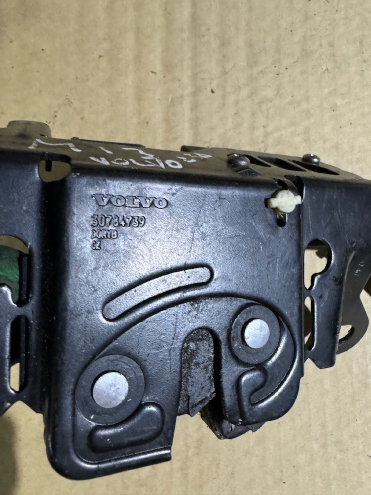 https://ycs.partsauto.market/partsauto-images/thmbs/userImages/a486c87f8955b6e25f9185efee619899/part/3c09fb88-71b8-4860-afac-28bff3638e49_1784210223440.jpg