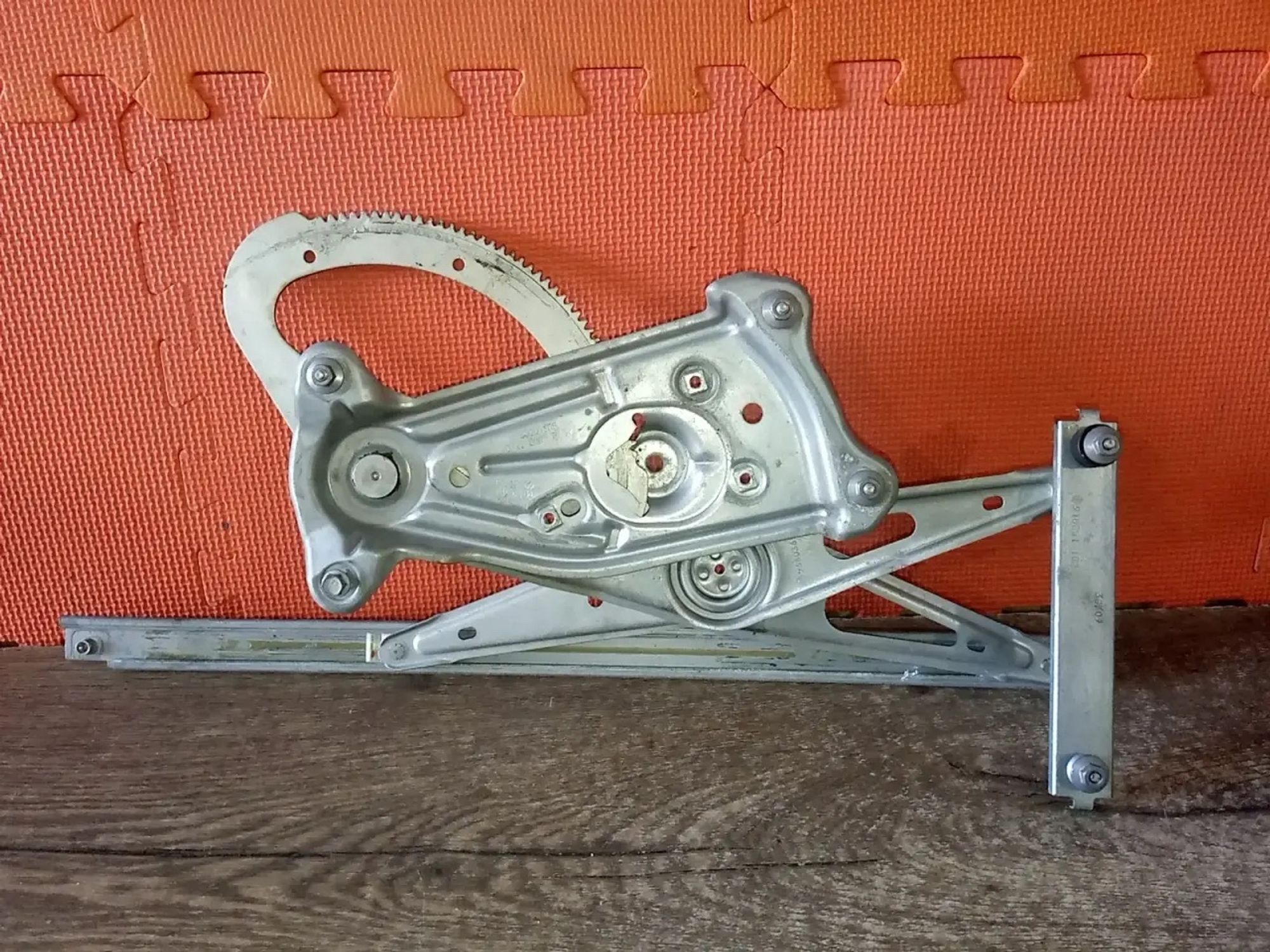 https://ycs.partsauto.market/partsauto-images/thmbs/userImages/a486c87f8955b6e25f9185efee619899/part/3dd95534-1f9c-4b05-9cc9-5a049b36317d_1775854709999.jpg