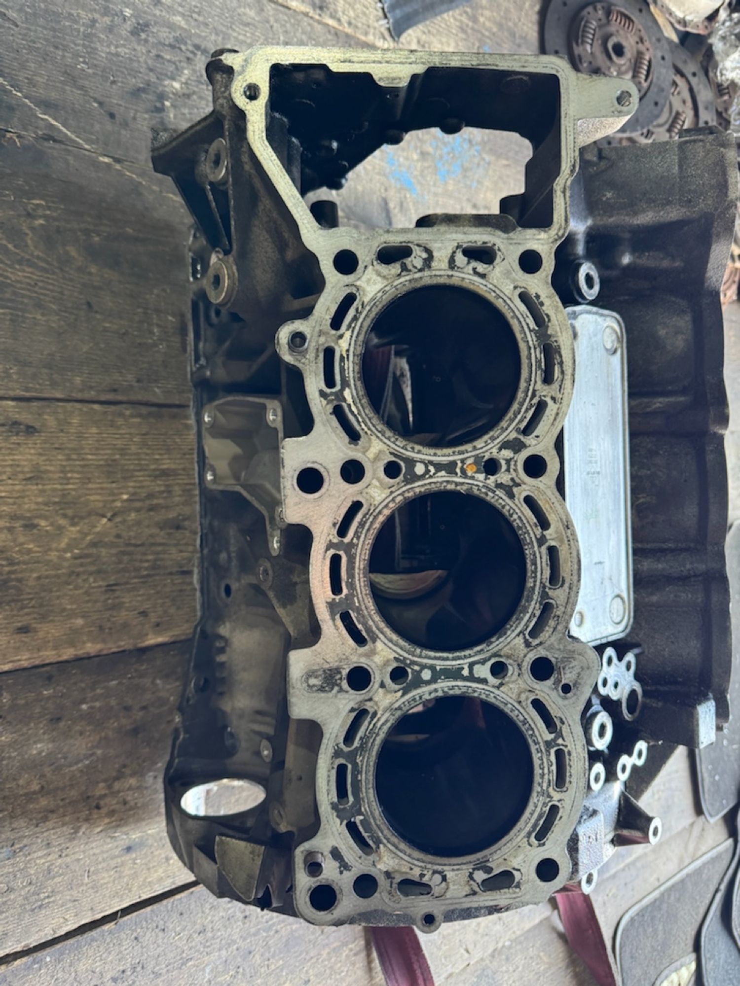 https://ycs.partsauto.market/partsauto-images/thmbs/userImages/a486c87f8955b6e25f9185efee619899/part/3e40262e-f063-47d7-b1c2-3b3009c198fc_1775854289552.jpg