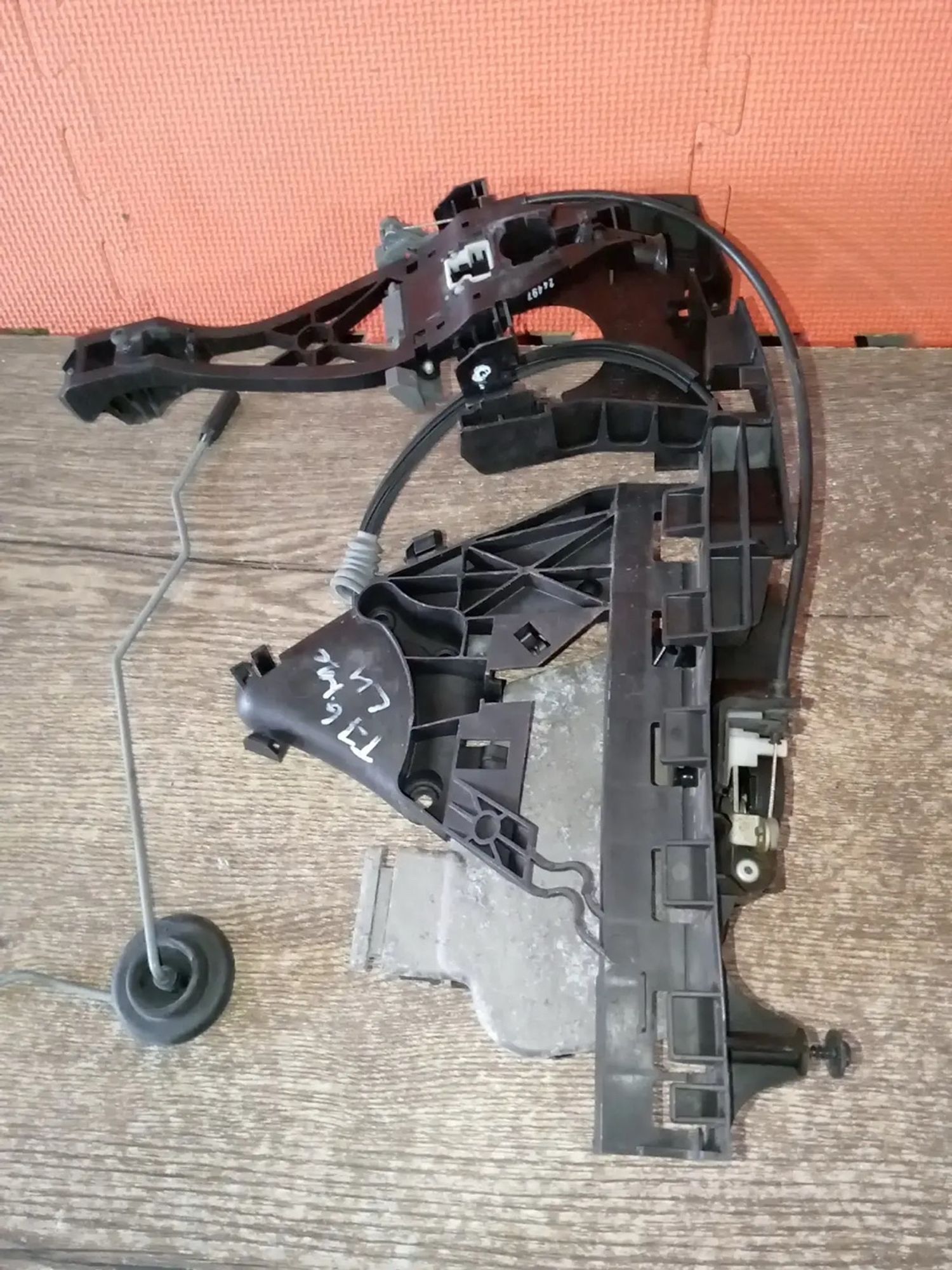 https://ycs.partsauto.market/partsauto-images/thmbs/userImages/a486c87f8955b6e25f9185efee619899/part/3e89de00-a5cd-4dac-8641-b53aecb0bedd_1785183125861.jpg