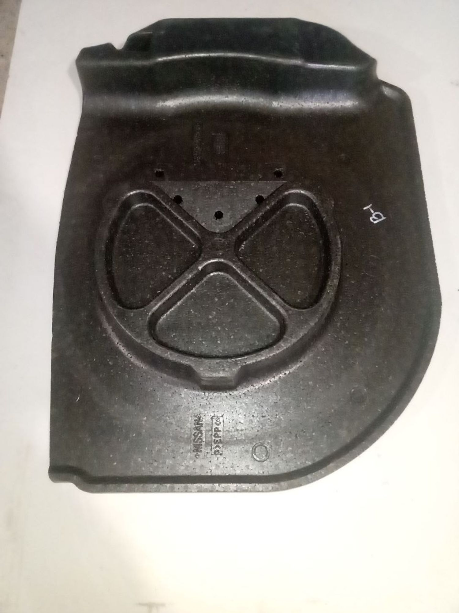https://ycs.partsauto.market/partsauto-images/thmbs/userImages/a486c87f8955b6e25f9185efee619899/part/3f34c992-4791-4469-a61e-4929e5ae1462_1775917546846.jpg