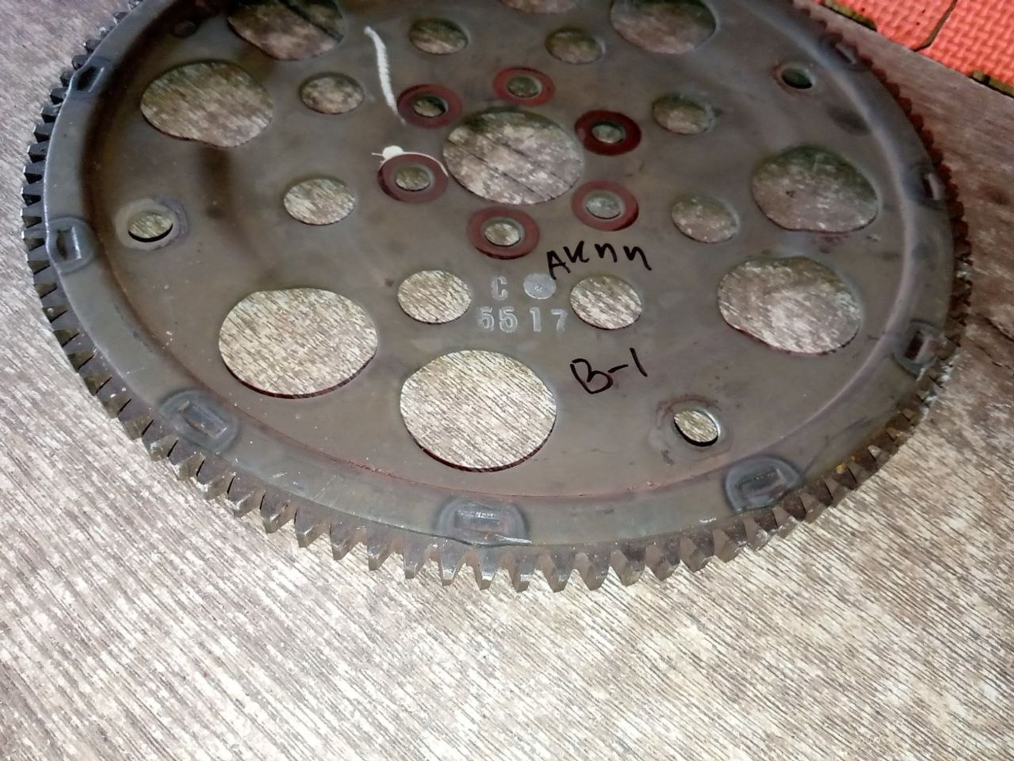 https://ycs.partsauto.market/partsauto-images/thmbs/userImages/a486c87f8955b6e25f9185efee619899/part/403e6f63-7413-457b-be33-2365e153c7be_1775856118240.jpg