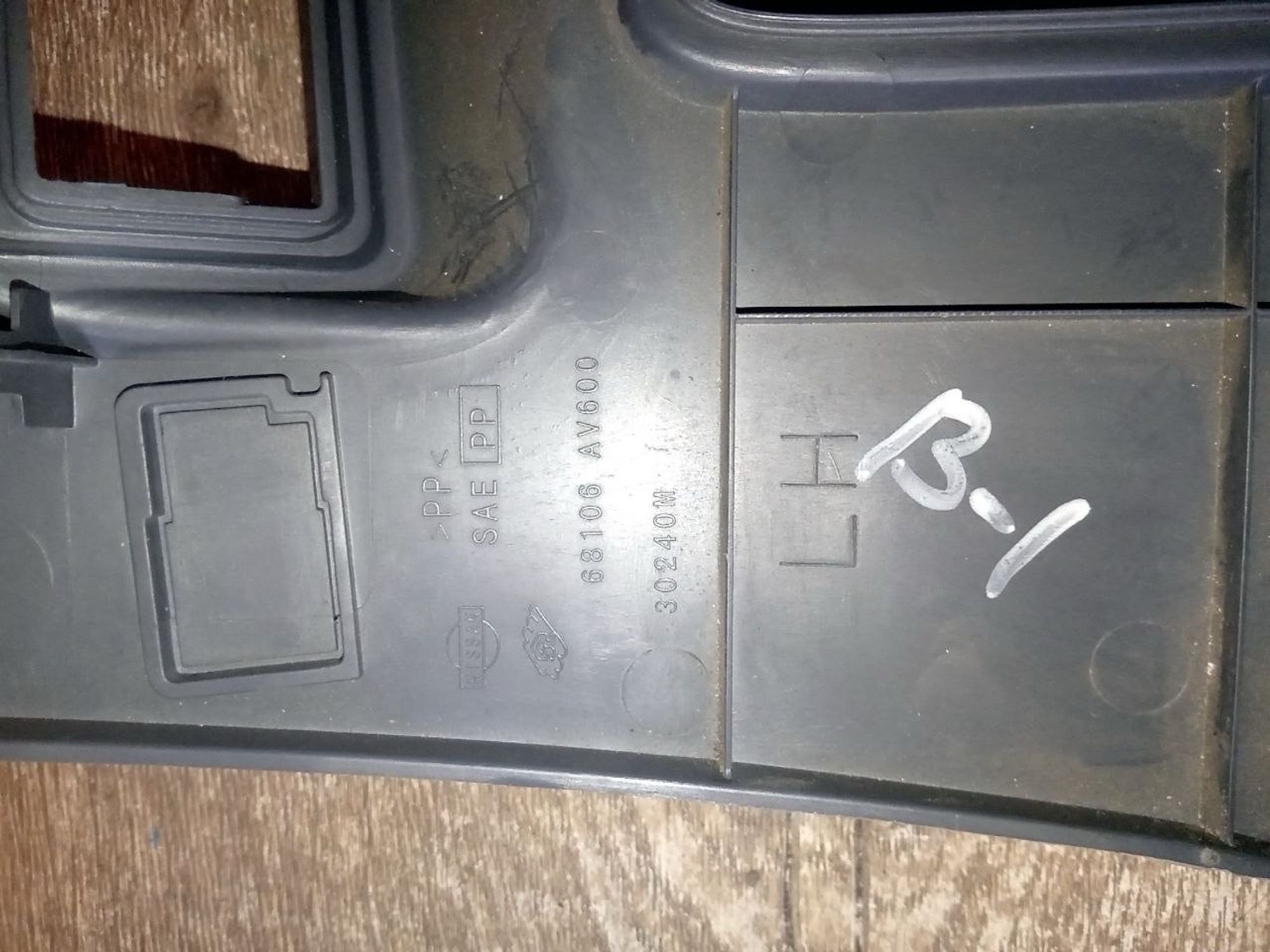 https://ycs.partsauto.market/partsauto-images/thmbs/userImages/a486c87f8955b6e25f9185efee619899/part/4047a360-24e0-4cd6-921b-f399444b15c1_1775855424988.jpg