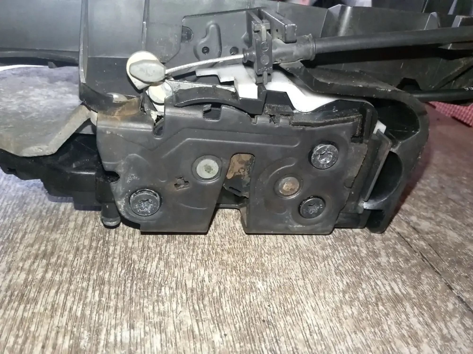 https://ycs.partsauto.market/partsauto-images/thmbs/userImages/a486c87f8955b6e25f9185efee619899/part/40835a16-853c-4305-b673-935899a55c5a_1785183129284.jpg