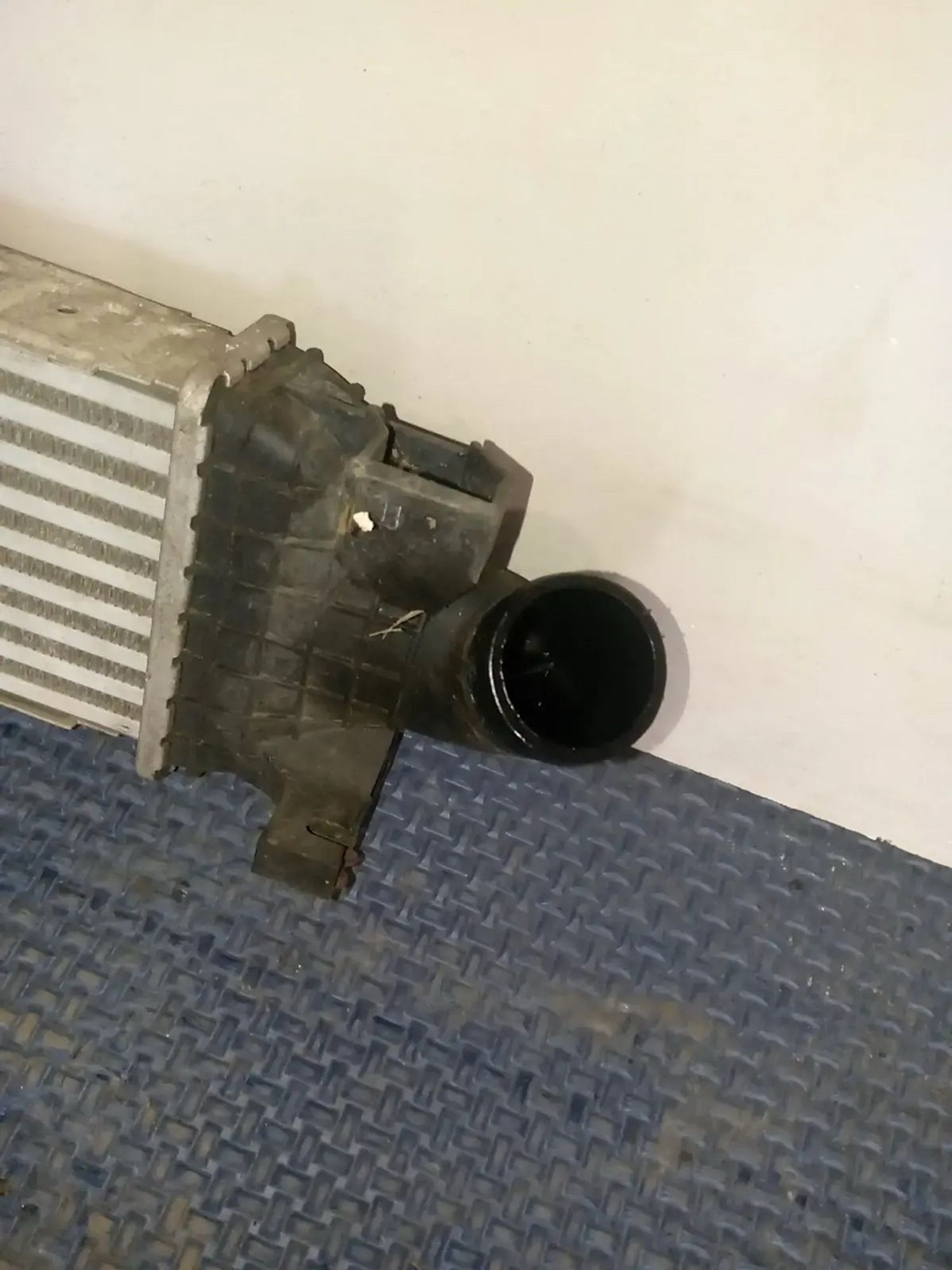 https://ycs.partsauto.market/partsauto-images/thmbs/userImages/a486c87f8955b6e25f9185efee619899/part/41b10eef-87c3-41f8-a26c-dc4e2785ccc0_1784745465778.jpg