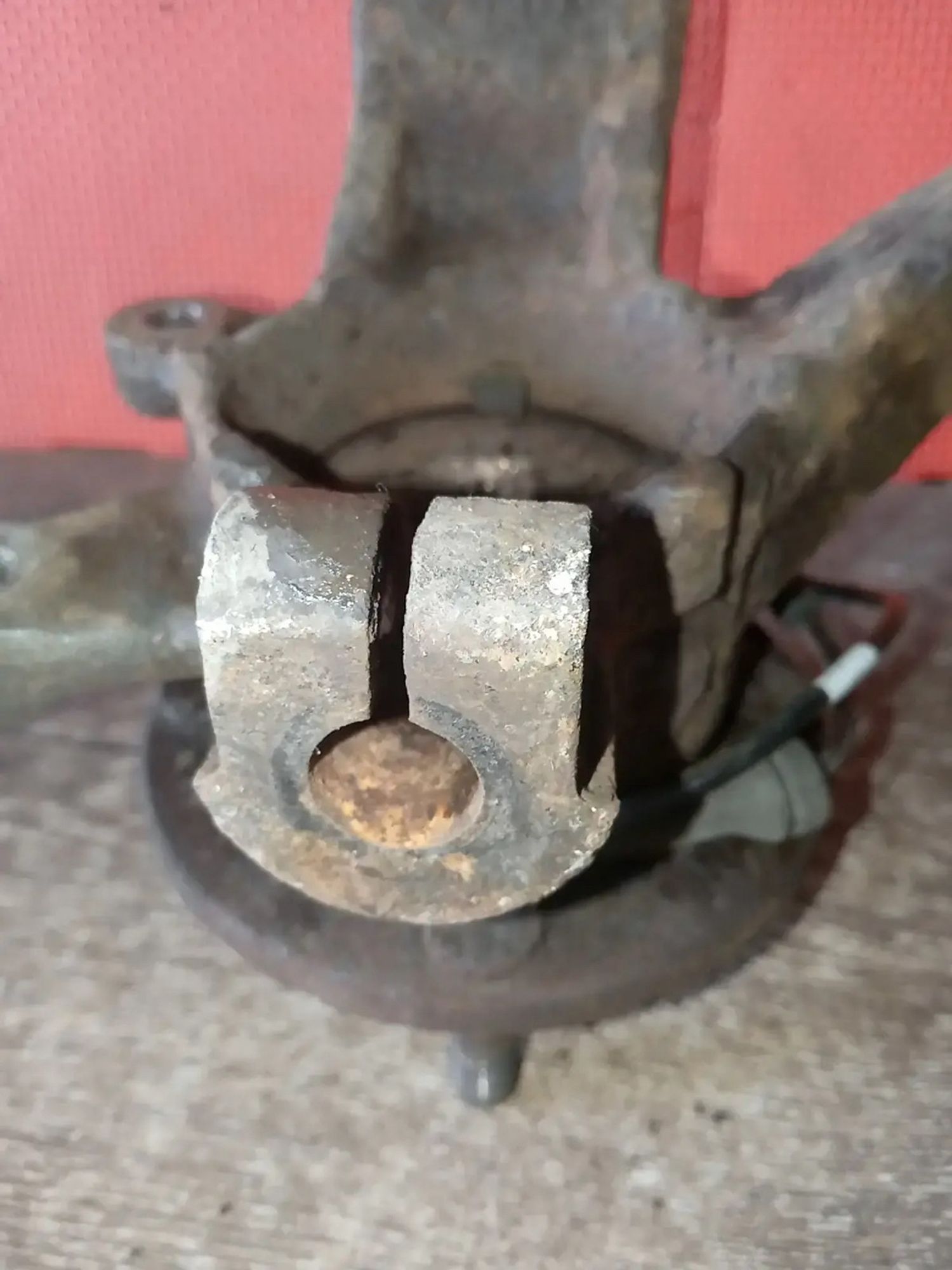 https://ycs.partsauto.market/partsauto-images/thmbs/userImages/a486c87f8955b6e25f9185efee619899/part/41d2020d-c866-4e1e-869f-00ee7b3fb67c_1775854665021.jpg
