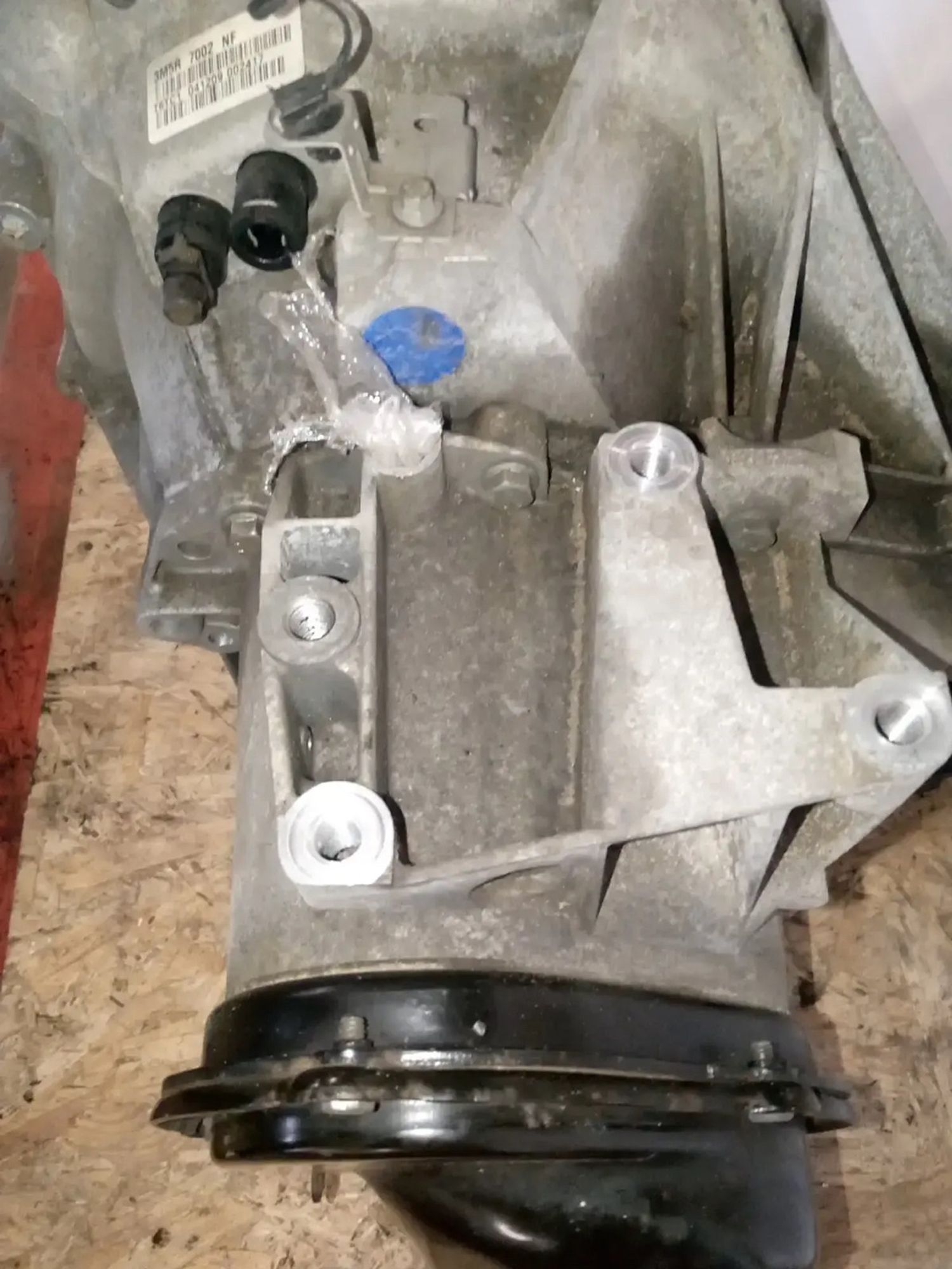 https://ycs.partsauto.market/partsauto-images/thmbs/userImages/a486c87f8955b6e25f9185efee619899/part/41e9fc96-b74d-4b10-8b81-b0e552ffdead_1779793171054.jpg