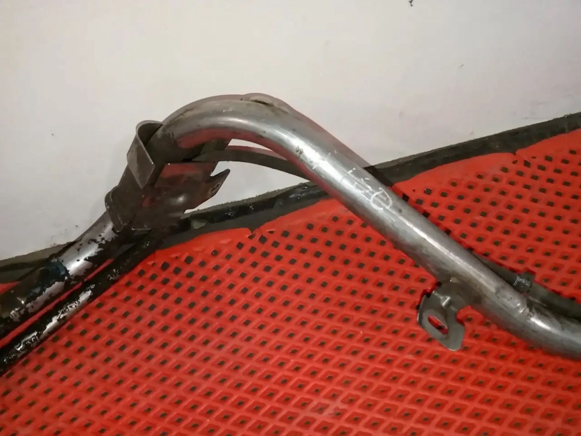 https://ycs.partsauto.market/partsauto-images/thmbs/userImages/a486c87f8955b6e25f9185efee619899/part/421b5584-56b1-448c-aea5-7ccfb7ceb004_1779344256898.jpg