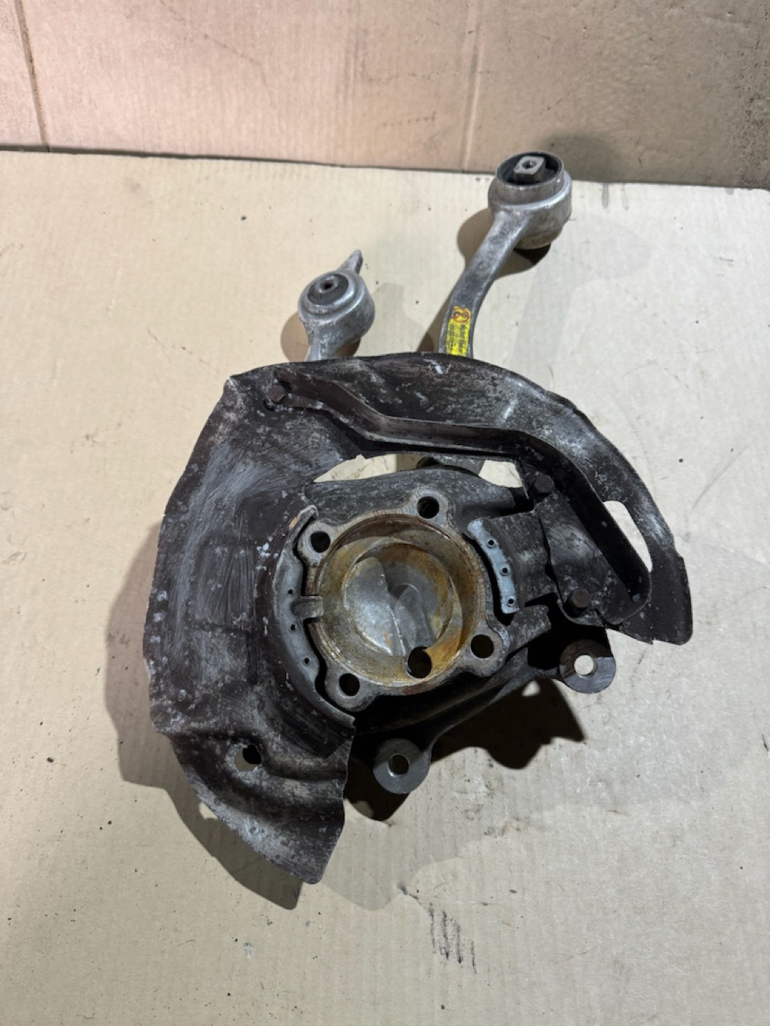 https://ycs.partsauto.market/partsauto-images/thmbs/userImages/a486c87f8955b6e25f9185efee619899/part/44babab9-3f6f-440a-95ea-bdad37ad1561_1776689383059.jpg