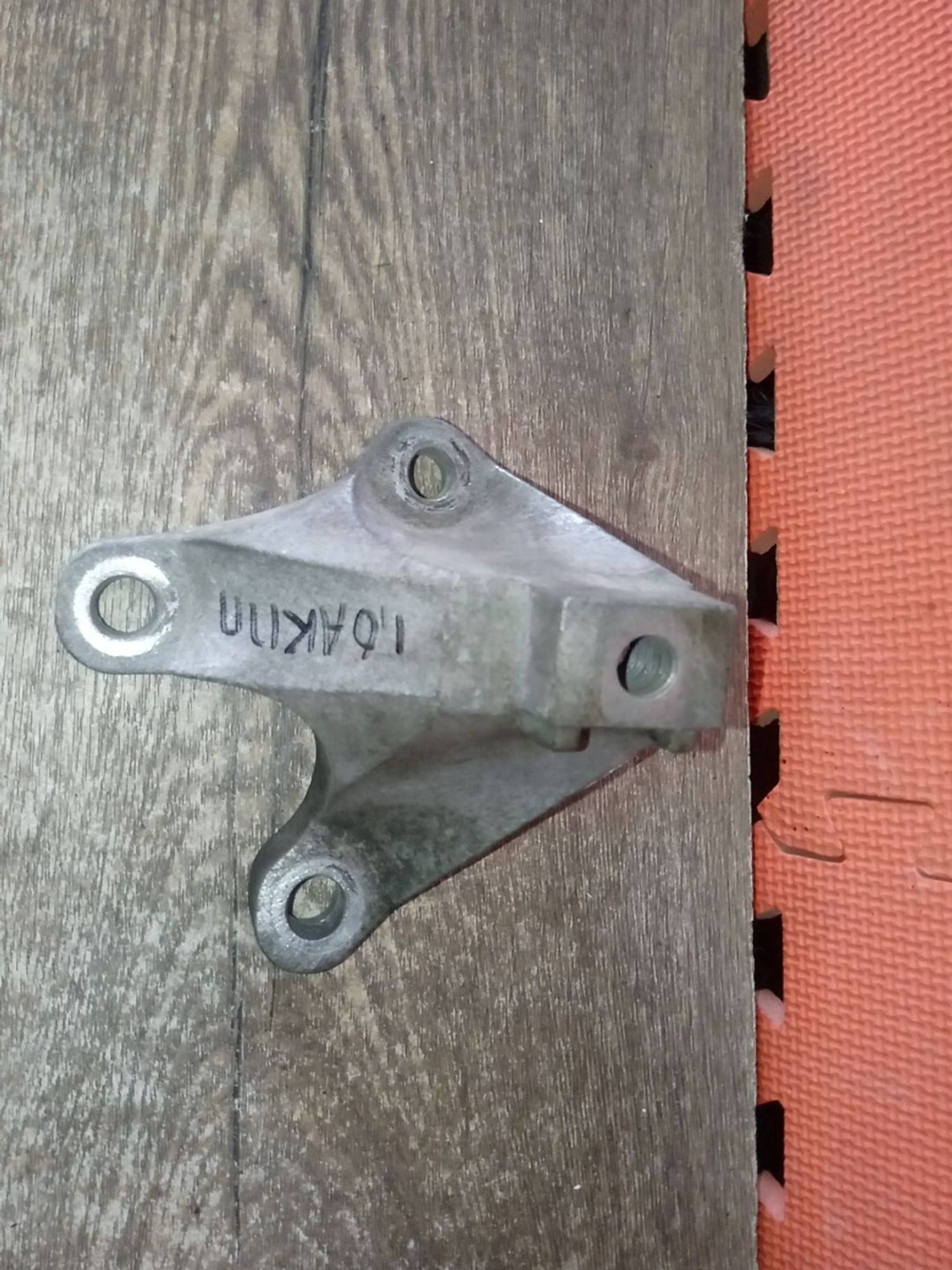 https://ycs.partsauto.market/partsauto-images/thmbs/userImages/a486c87f8955b6e25f9185efee619899/part/450dc679-7075-48ae-a9b7-19391fdb9bb6_1782454723984.jpg