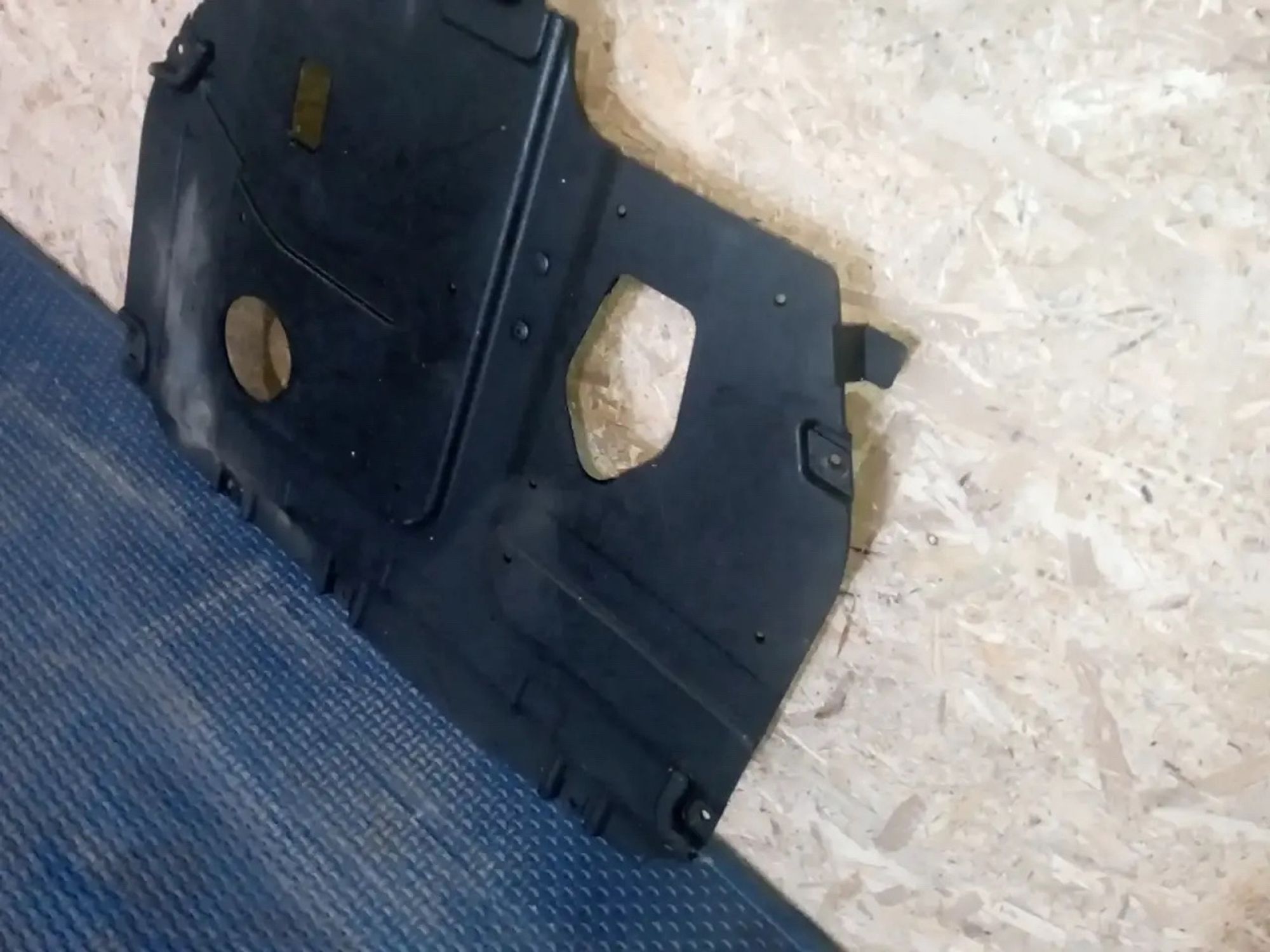 https://ycs.partsauto.market/partsauto-images/thmbs/userImages/a486c87f8955b6e25f9185efee619899/part/4553ab80-0f72-433b-85b9-d982c23e7b14_1776275677271.jpg