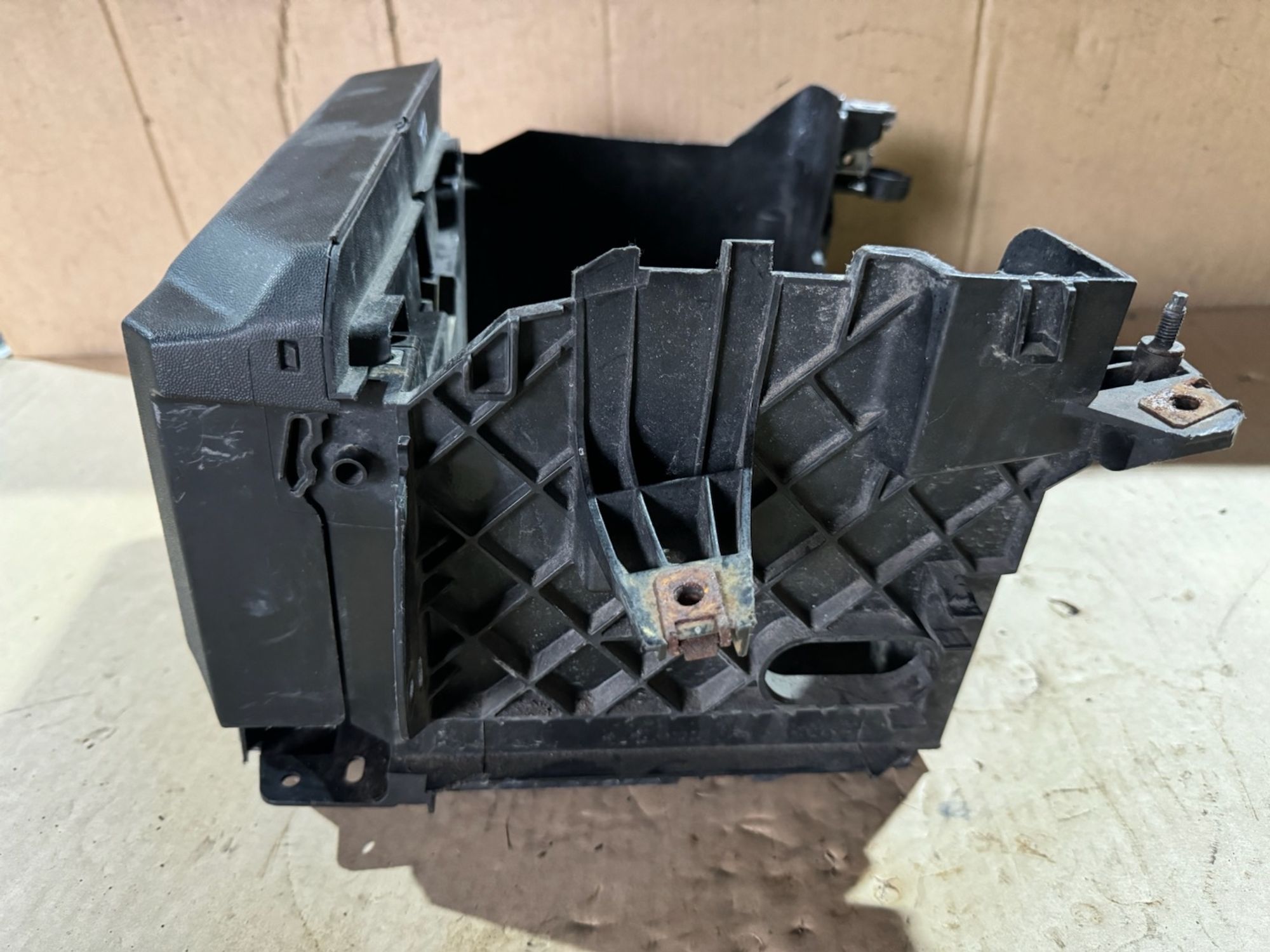 https://ycs.partsauto.market/partsauto-images/thmbs/userImages/a486c87f8955b6e25f9185efee619899/part/4637f607-bd36-4c7b-afde-f0a7b2f8eb68_1776852192511.jpg