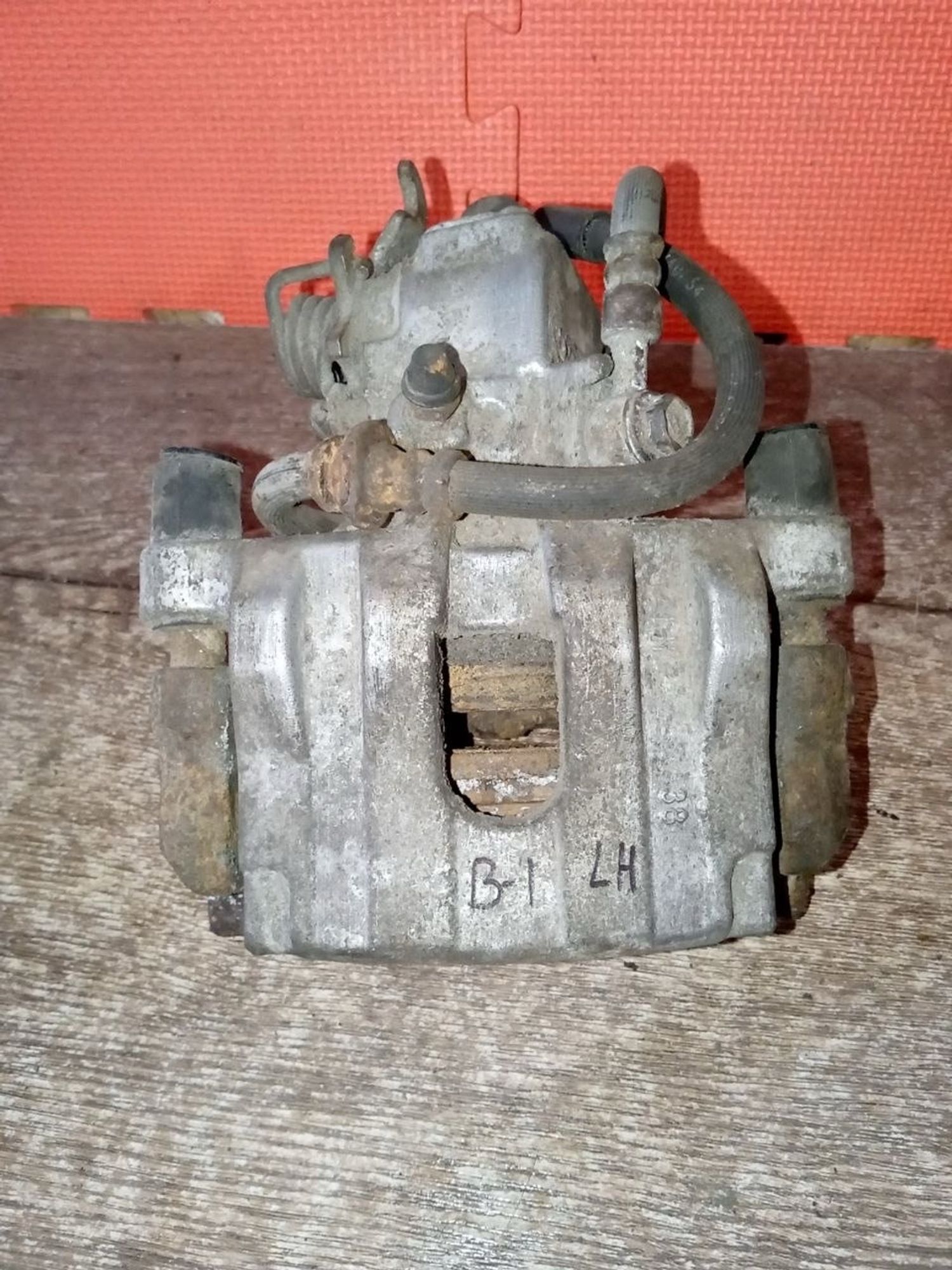 https://ycs.partsauto.market/partsauto-images/thmbs/userImages/a486c87f8955b6e25f9185efee619899/part/4699d265-34c1-4276-937e-b7a42e0d706b_1775856255431.jpg