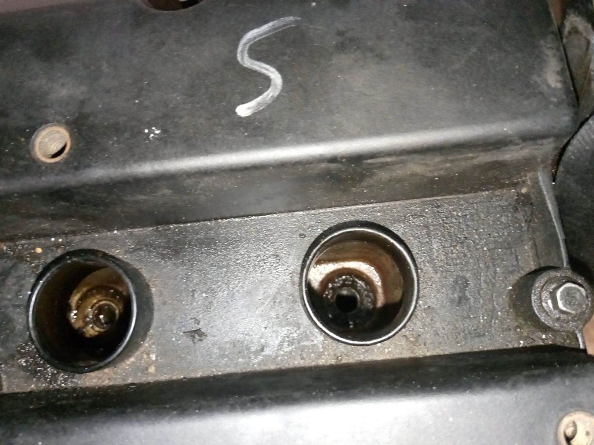 https://ycs.partsauto.market/partsauto-images/thmbs/userImages/a486c87f8955b6e25f9185efee619899/part/46d46e66-7e46-4d63-89b6-7d26e670eded_1782453848946.jpg