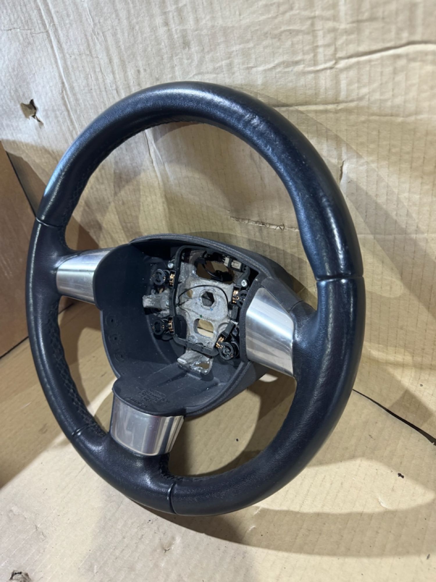 https://ycs.partsauto.market/partsauto-images/thmbs/userImages/a486c87f8955b6e25f9185efee619899/part/48b87ab1-bf52-4fe1-a212-3fd86d74737f_1782461334971.jpg