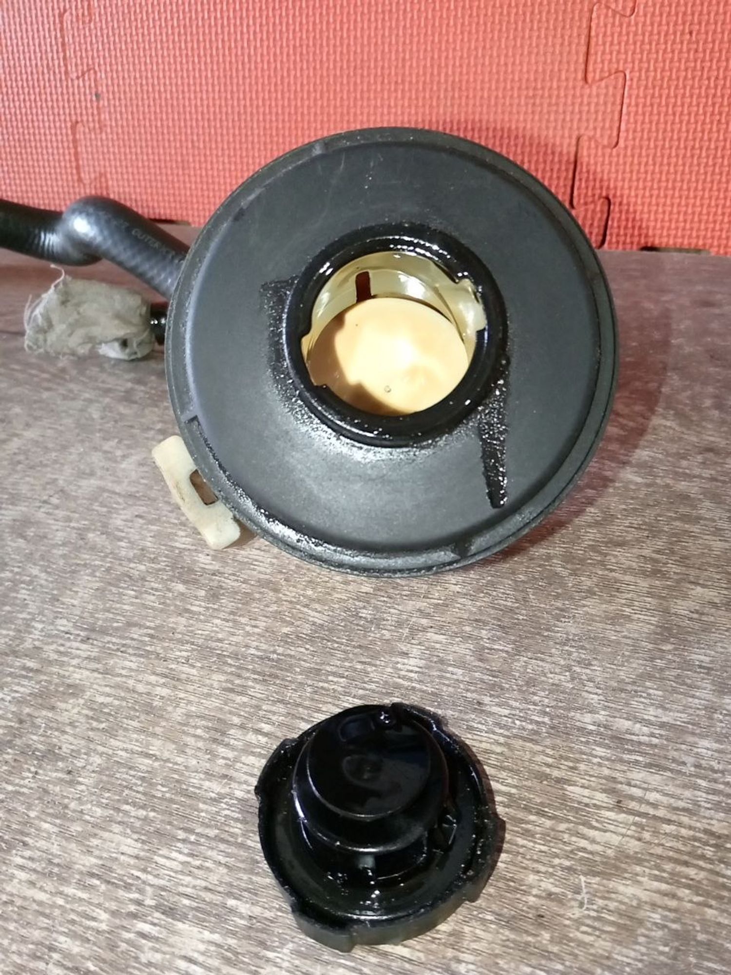 https://ycs.partsauto.market/partsauto-images/thmbs/userImages/a486c87f8955b6e25f9185efee619899/part/4a4ce6a6-0625-49ae-b05b-016fbaaf6889_1775856105634.jpg