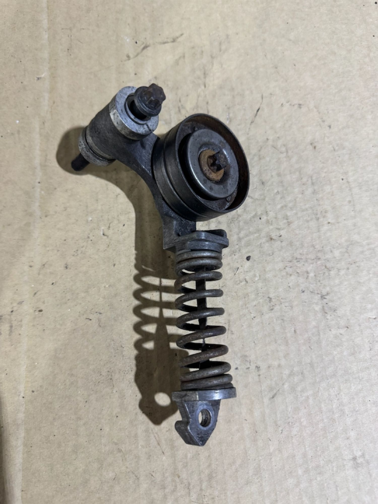 https://ycs.partsauto.market/partsauto-images/thmbs/userImages/a486c87f8955b6e25f9185efee619899/part/4becdaf3-0f44-426d-92df-44ace1d82038_1786358639800.jpg