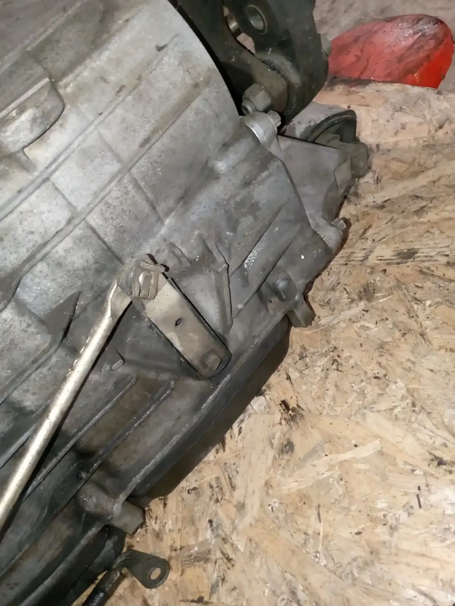 https://ycs.partsauto.market/partsauto-images/thmbs/userImages/a486c87f8955b6e25f9185efee619899/part/50257eee-00ce-4db8-ab81-c0365dea1ed0_1785323249381.jpg