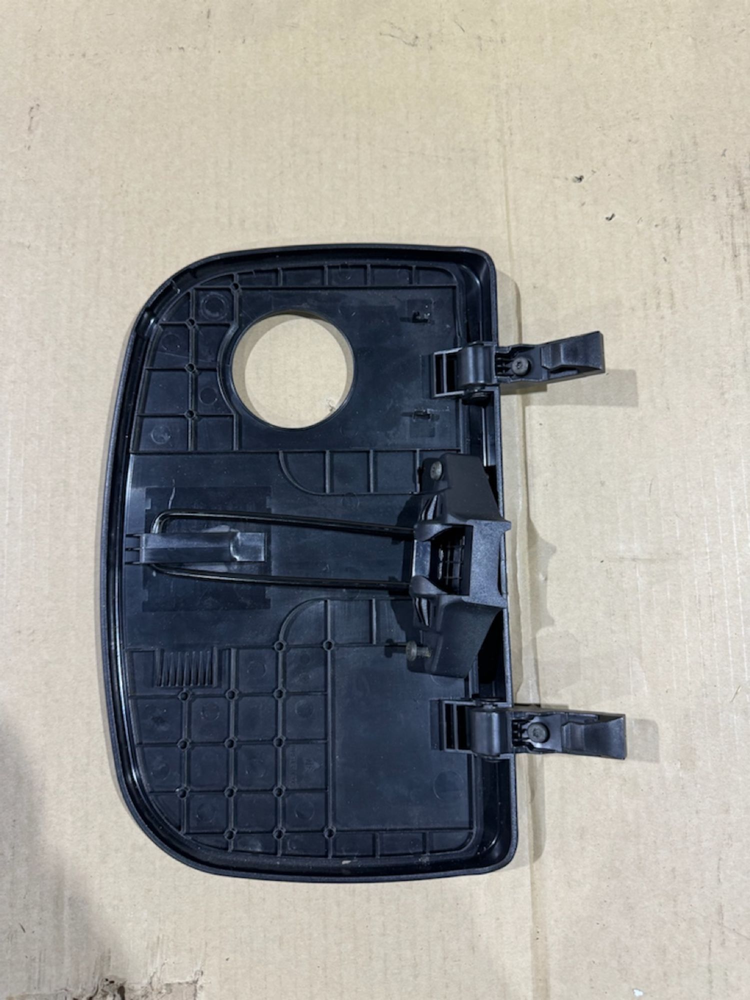 https://ycs.partsauto.market/partsauto-images/thmbs/userImages/a486c87f8955b6e25f9185efee619899/part/50bffb41-a891-475d-b593-5150440eab94_1780044135738.jpg