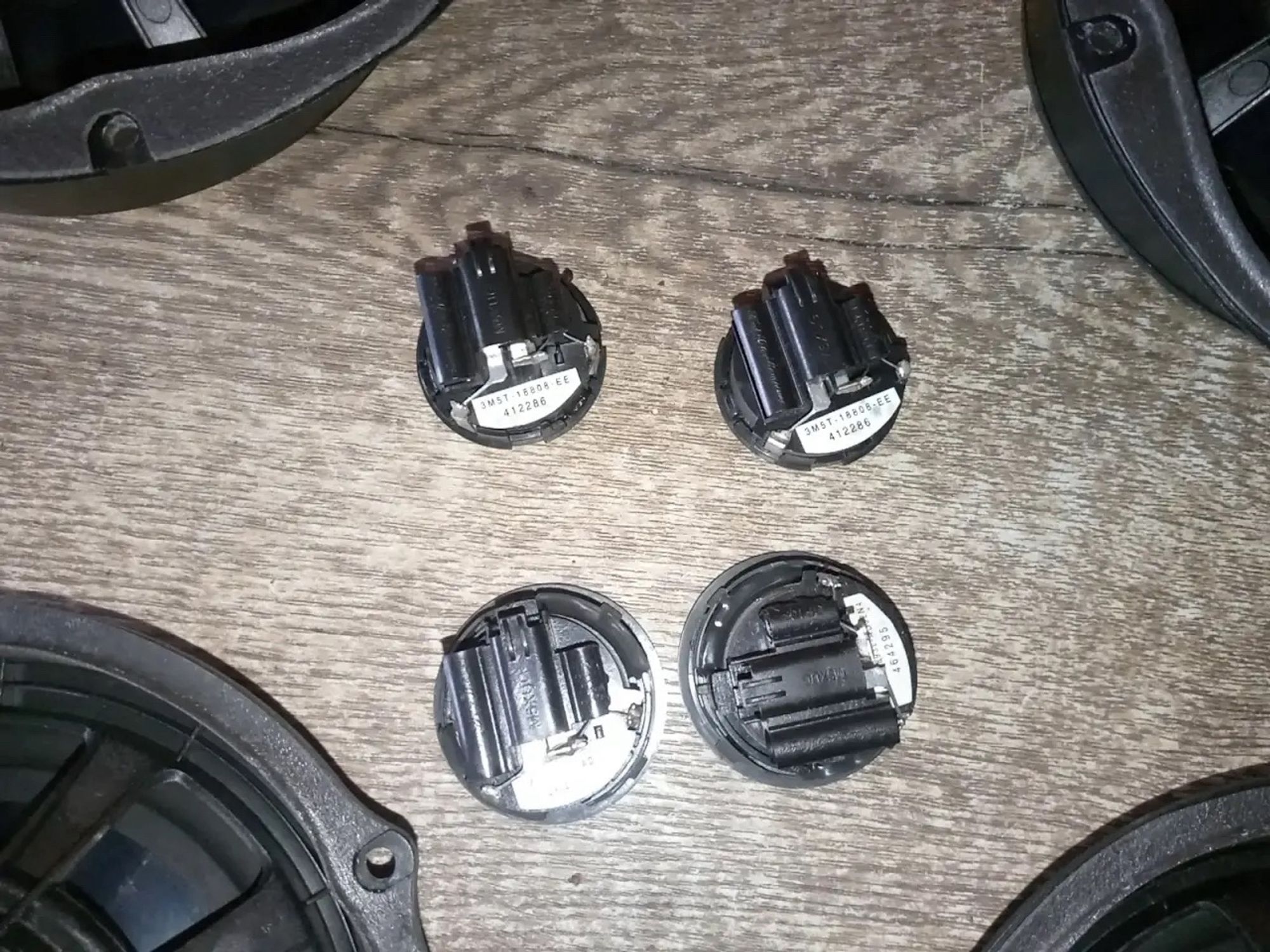 https://ycs.partsauto.market/partsauto-images/thmbs/userImages/a486c87f8955b6e25f9185efee619899/part/531ff020-8fba-40c1-91b0-1da5fca6e8ed_1778653183454.jpg