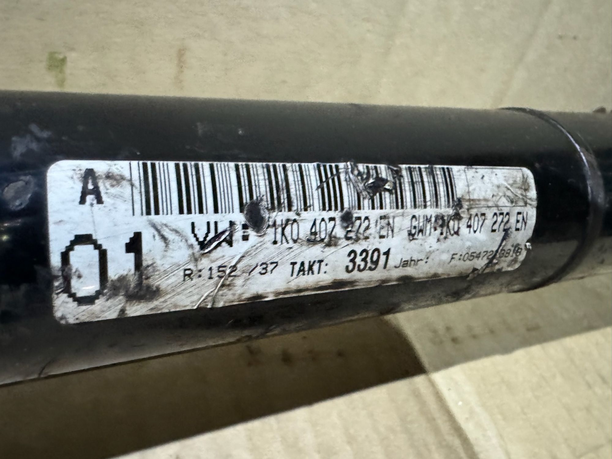 https://ycs.partsauto.market/partsauto-images/thmbs/userImages/a486c87f8955b6e25f9185efee619899/part/543f3a9b-9292-4a67-b021-564d7a9bd1c4_1780044117730.jpg