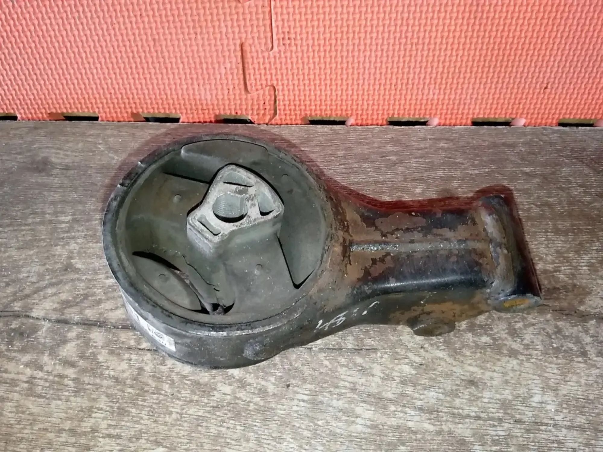 https://ycs.partsauto.market/partsauto-images/thmbs/userImages/a486c87f8955b6e25f9185efee619899/part/554e34bc-0a96-43b6-ad6f-16ae2039736d_1786653288639.jpg