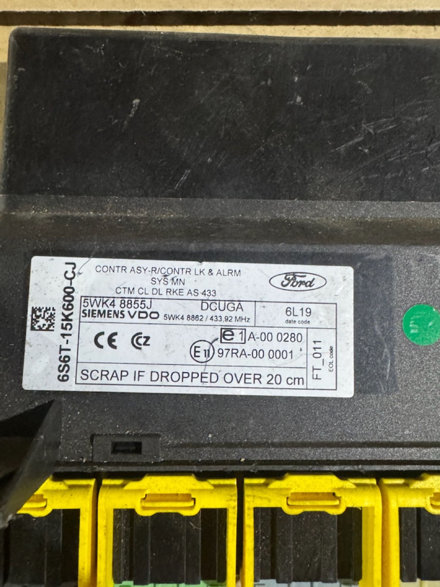 https://ycs.partsauto.market/partsauto-images/thmbs/userImages/a486c87f8955b6e25f9185efee619899/part/5723e2d9-a10d-4ee1-9b2e-67bfee23bc86_1786910373114.jpg