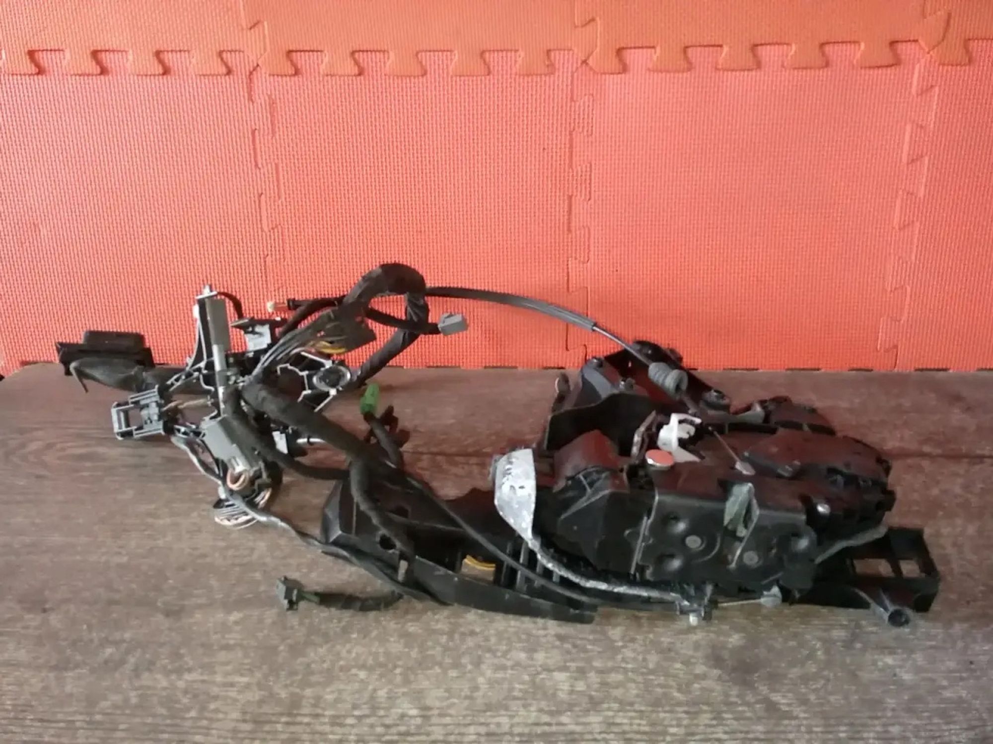 https://ycs.partsauto.market/partsauto-images/thmbs/userImages/a486c87f8955b6e25f9185efee619899/part/58295fb0-d13a-4cdf-ae5b-3f2604dba8bc_1775854397260.jpg