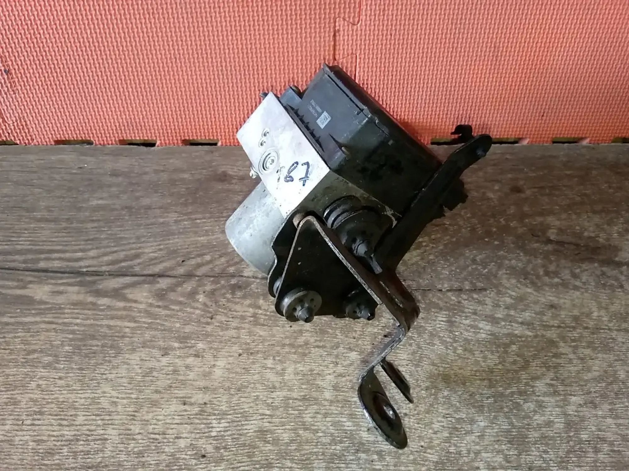 https://ycs.partsauto.market/partsauto-images/thmbs/userImages/a486c87f8955b6e25f9185efee619899/part/58d34b78-80e5-4c01-91cf-dc9a23e4ca10_1786859467148.jpg