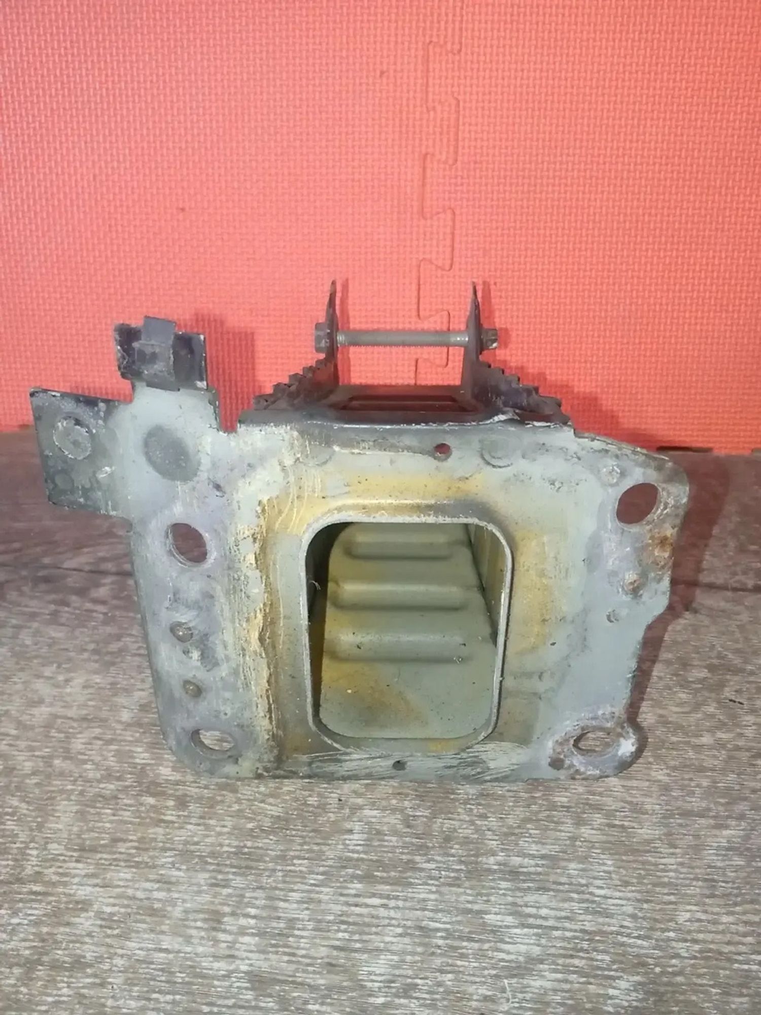 https://ycs.partsauto.market/partsauto-images/thmbs/userImages/a486c87f8955b6e25f9185efee619899/part/5be55a1a-e80c-498a-8e8d-9afbc4bfd4ee_1775855463465.jpg