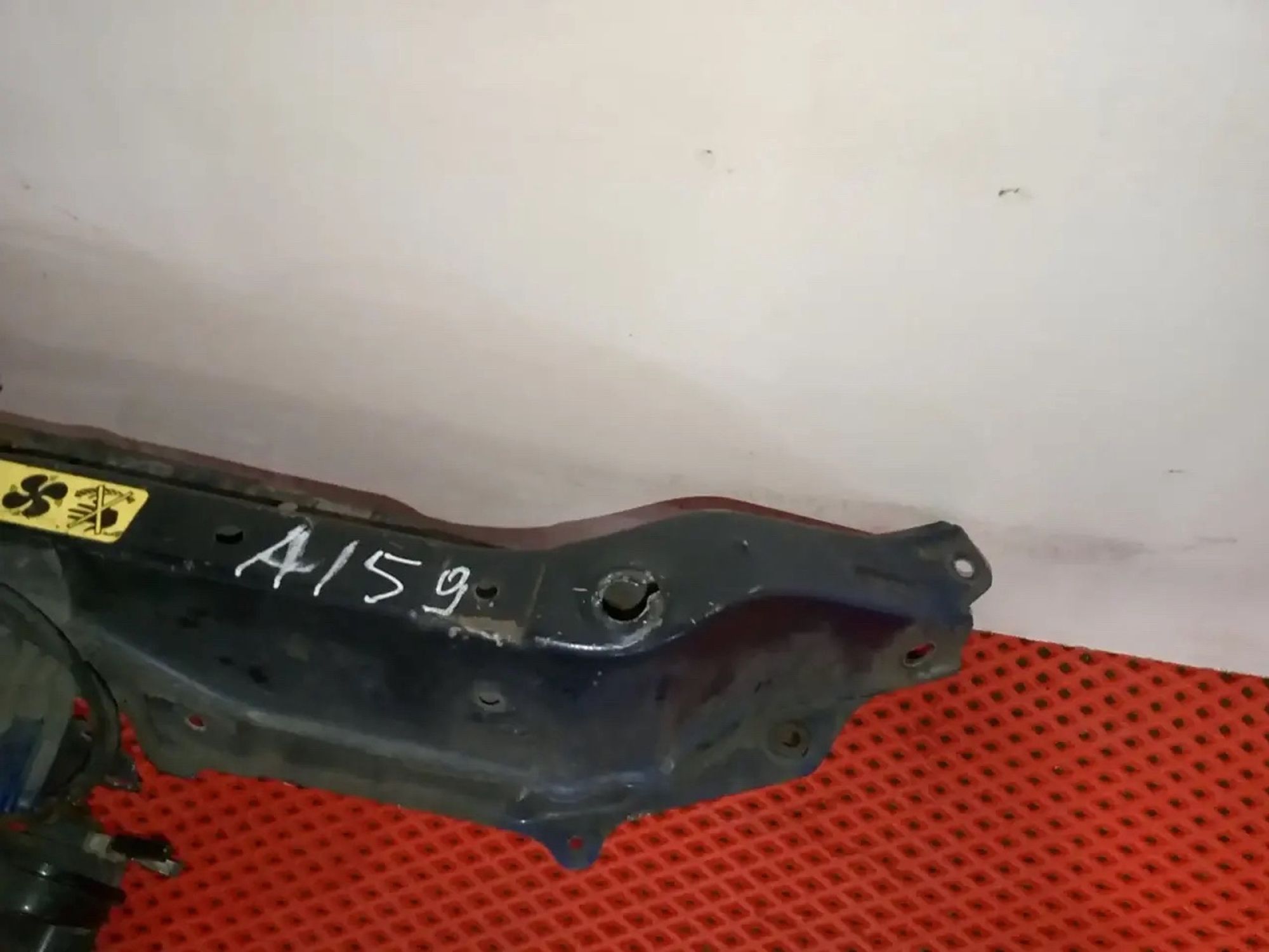 https://ycs.partsauto.market/partsauto-images/thmbs/userImages/a486c87f8955b6e25f9185efee619899/part/5c9d6174-1caf-463f-b7e1-890d64c8a395_1778608950310.jpg