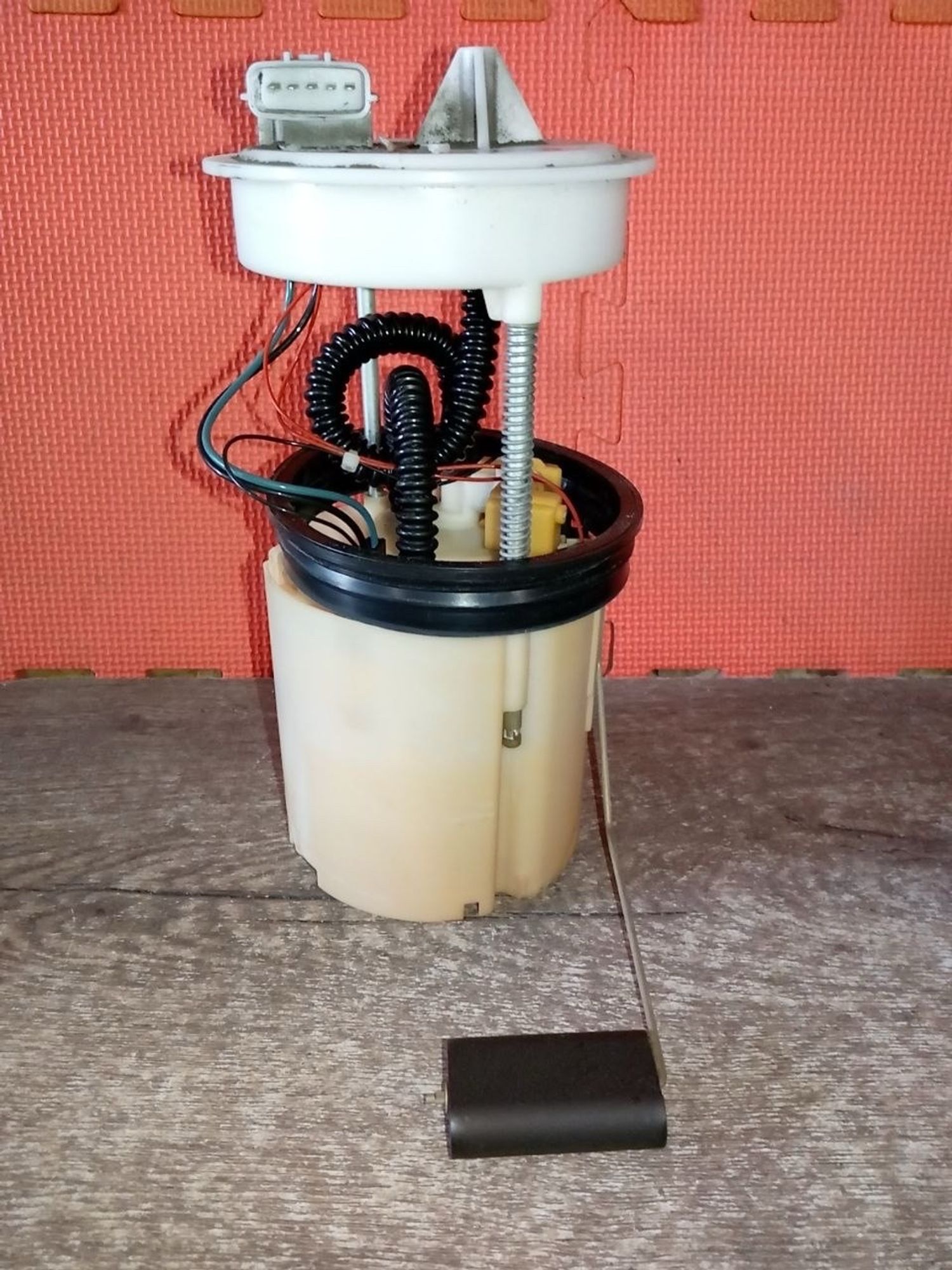 https://ycs.partsauto.market/partsauto-images/thmbs/userImages/a486c87f8955b6e25f9185efee619899/part/60450b63-a230-4925-95a4-34988042883f_1775855966743.jpg