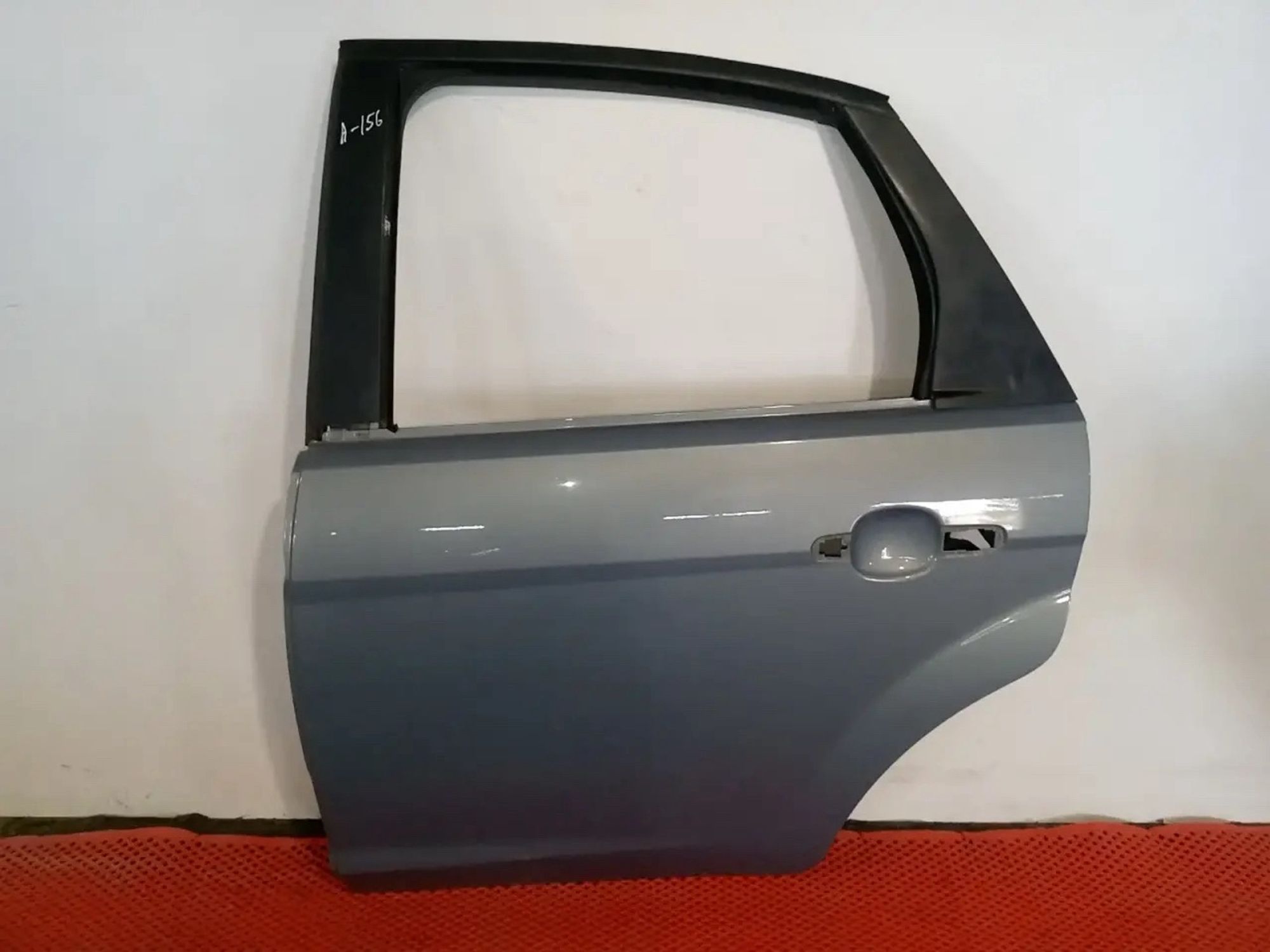 https://ycs.partsauto.market/partsauto-images/thmbs/userImages/a486c87f8955b6e25f9185efee619899/part/61110308-ffbb-4134-8202-050a13f1d3c0_1778653211299.jpg