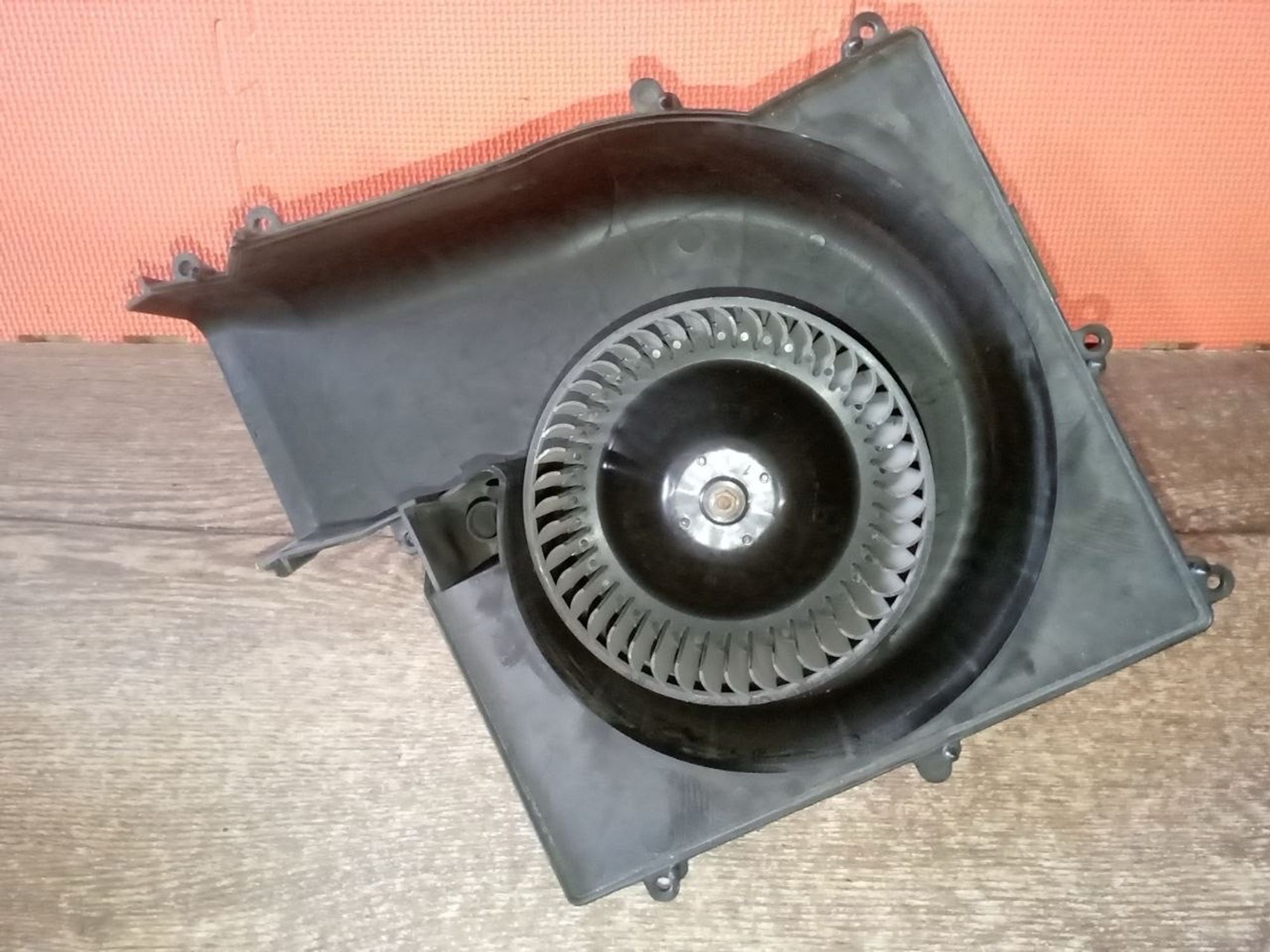 https://ycs.partsauto.market/partsauto-images/thmbs/userImages/a486c87f8955b6e25f9185efee619899/part/6213a855-d46f-4df3-9fc2-d247e34be339_1775855062609.jpg