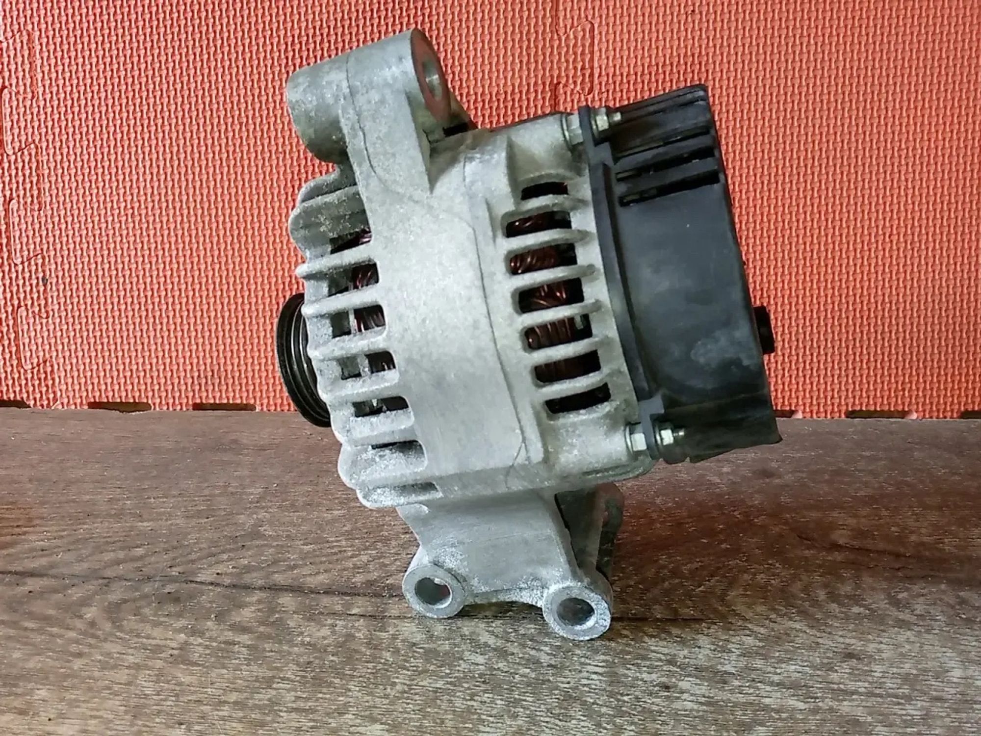 https://ycs.partsauto.market/partsauto-images/thmbs/userImages/a486c87f8955b6e25f9185efee619899/part/62d56bbd-4df7-4b3b-be32-daeb8aad6291_1779051689939.jpg