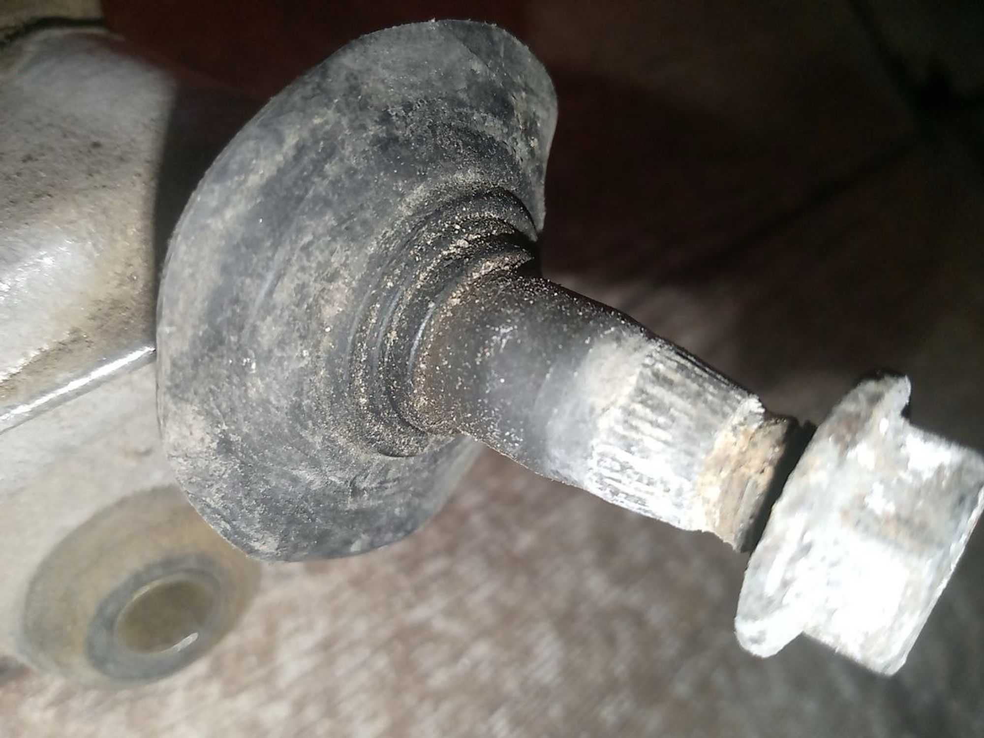 https://ycs.partsauto.market/partsauto-images/thmbs/userImages/a486c87f8955b6e25f9185efee619899/part/635d7b16-3183-447e-910f-c00d733622df_1775855122188.jpg