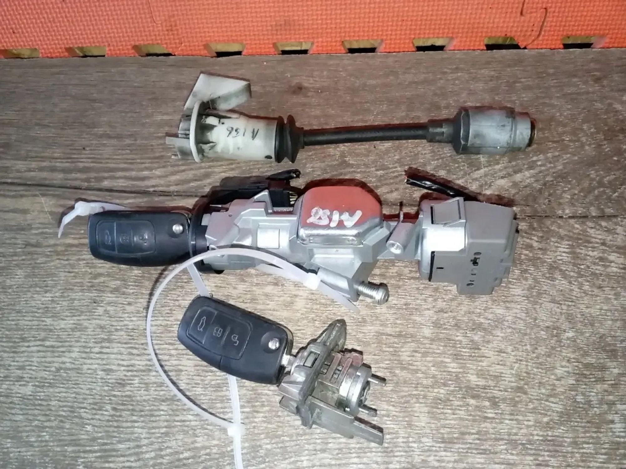 https://ycs.partsauto.market/partsauto-images/thmbs/userImages/a486c87f8955b6e25f9185efee619899/part/63ec4dba-883f-4f2e-850e-0a7ff1d6f192_1778653167355.jpg
