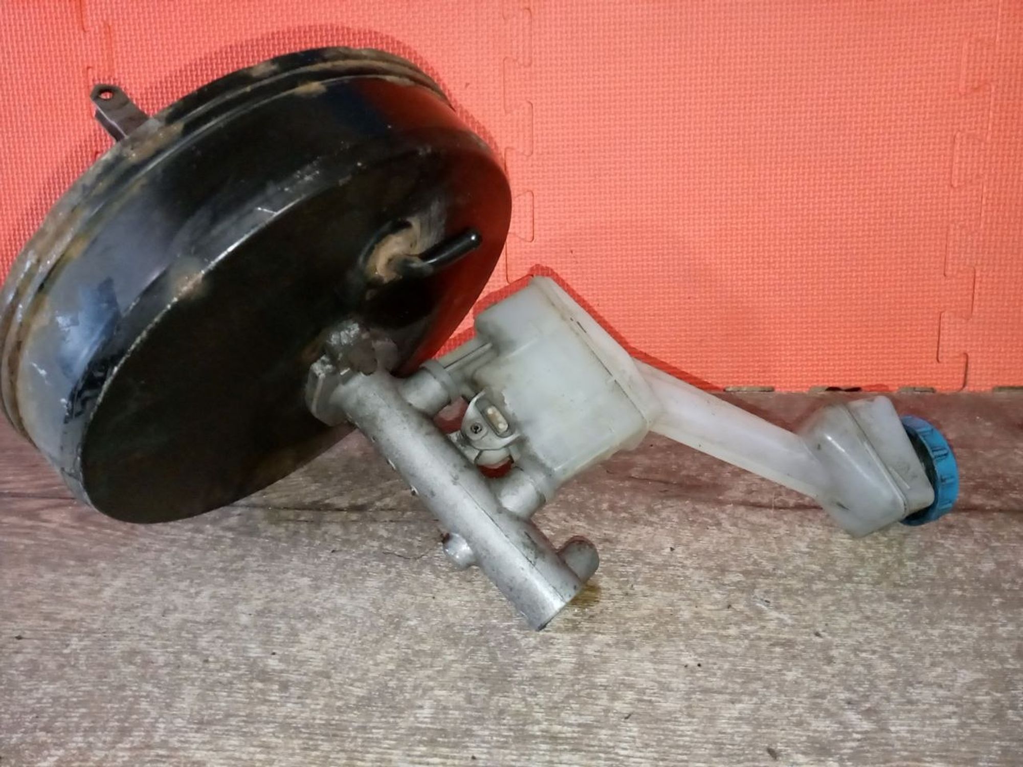 https://ycs.partsauto.market/partsauto-images/thmbs/userImages/a486c87f8955b6e25f9185efee619899/part/6432b3bf-a185-4a04-b1f5-409e6c724efa_1775856275071.jpg