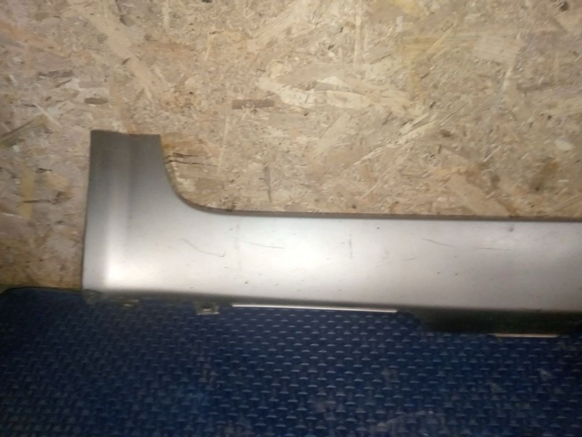 https://ycs.partsauto.market/partsauto-images/thmbs/userImages/a486c87f8955b6e25f9185efee619899/part/64828298-236c-4902-b358-5e2d8e8b5b86_1775856406365.jpg