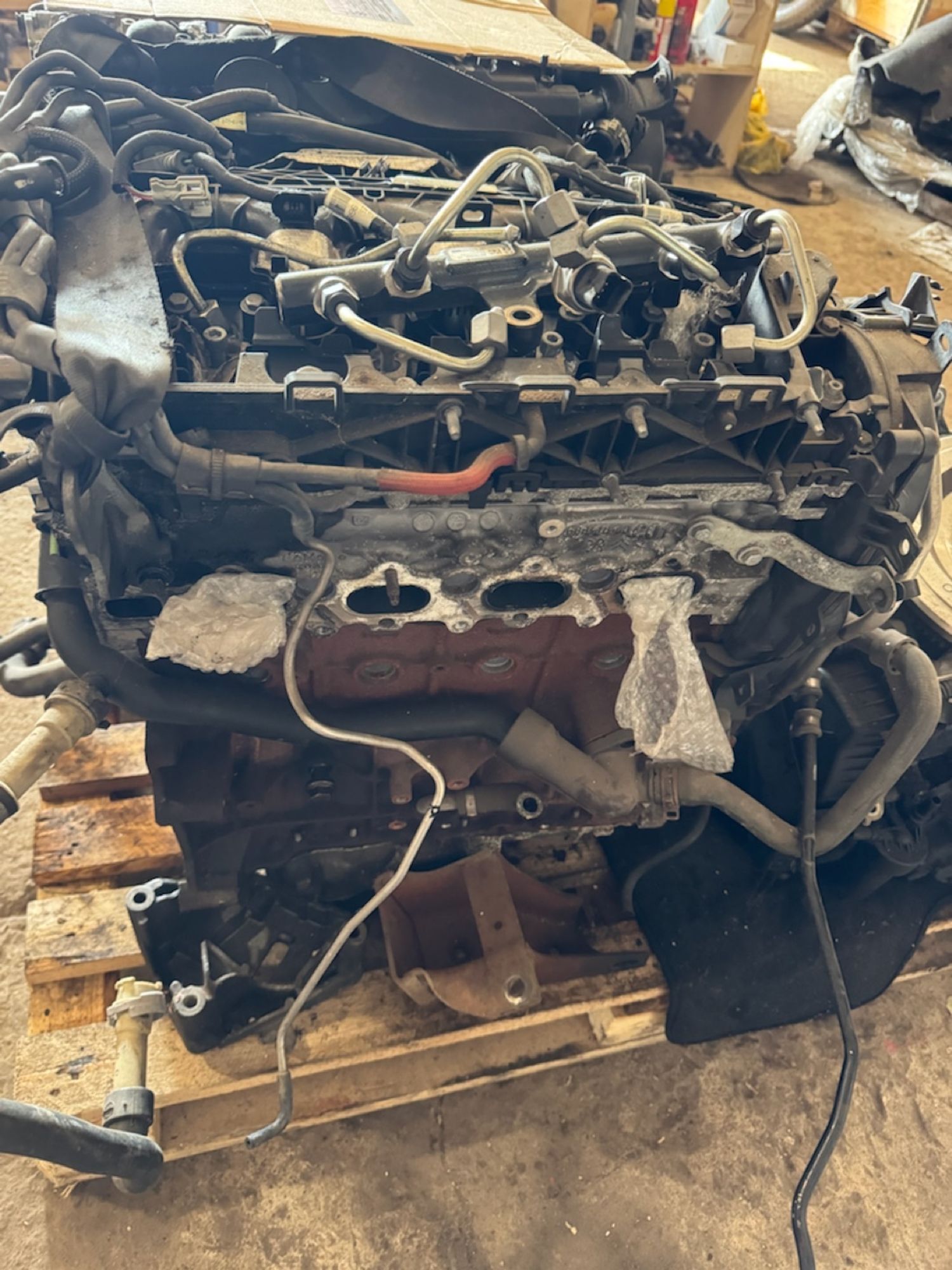 https://ycs.partsauto.market/partsauto-images/thmbs/userImages/a486c87f8955b6e25f9185efee619899/part/64f1747d-d0cc-4bb2-9f4d-ed6120e0aef3_1784636289649.jpg