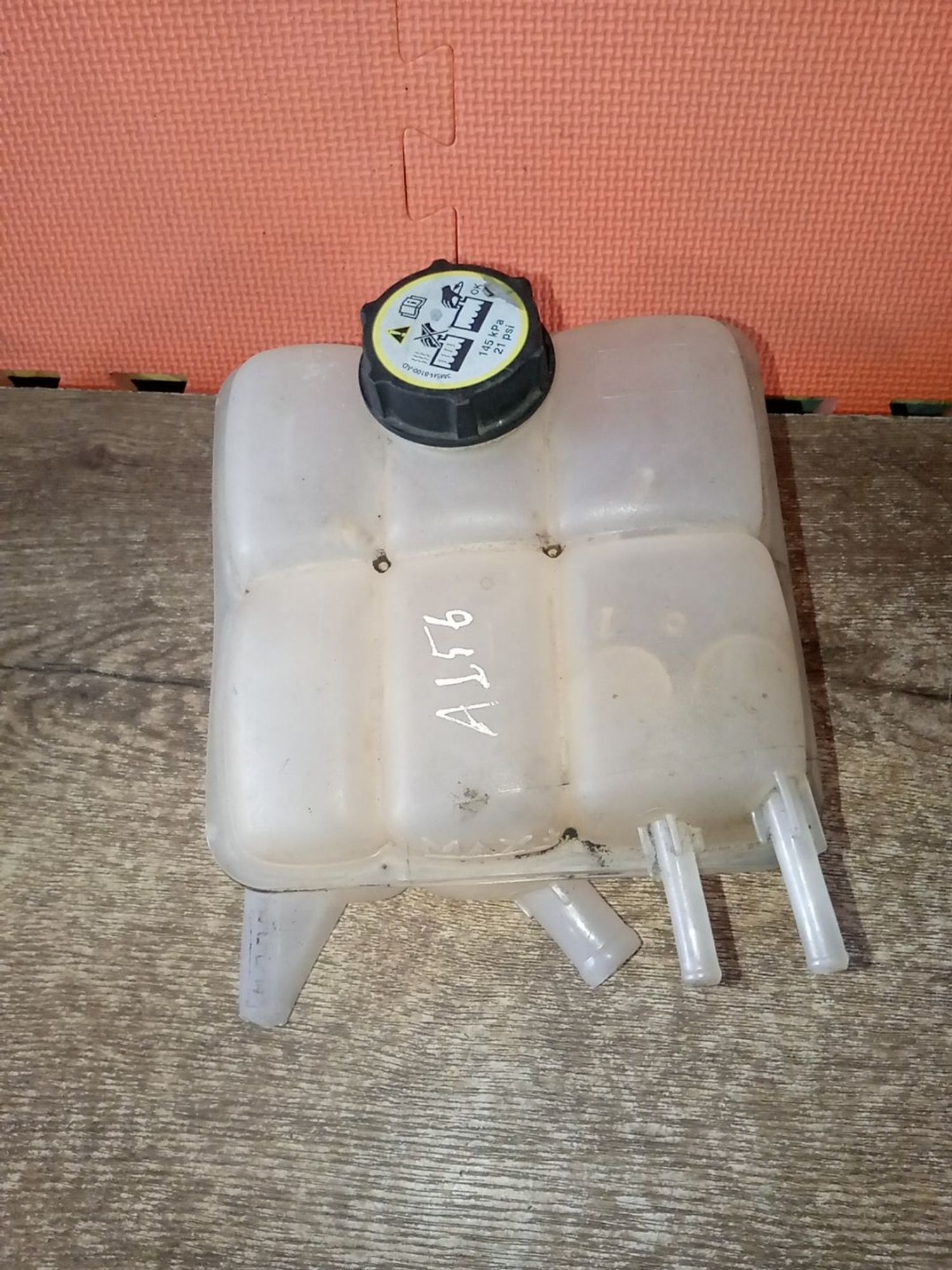 https://ycs.partsauto.market/partsauto-images/thmbs/userImages/a486c87f8955b6e25f9185efee619899/part/6549cd98-c52e-45be-8c92-ea3931225407_1782455648584.jpg