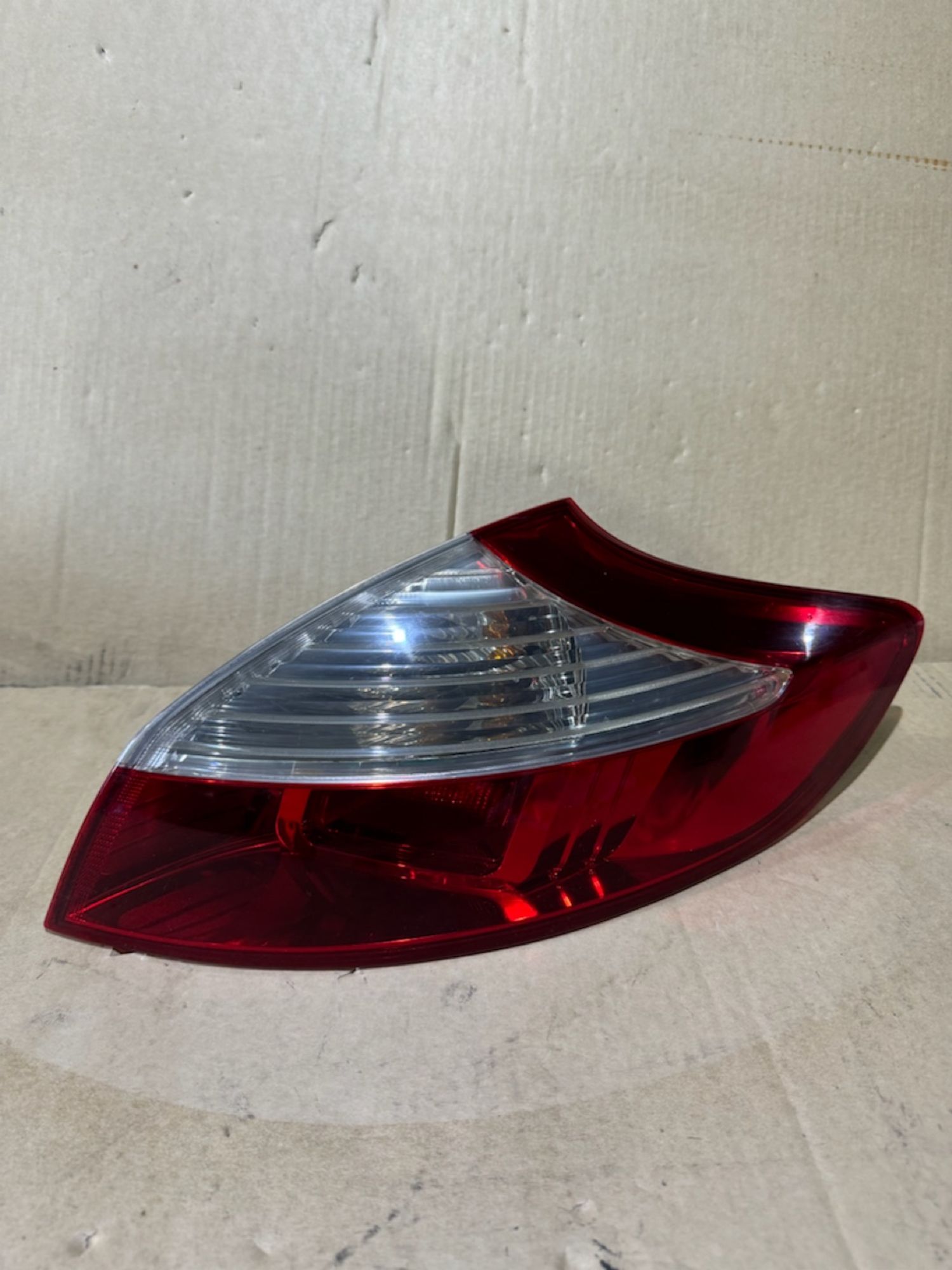 https://ycs.partsauto.market/partsauto-images/thmbs/userImages/a486c87f8955b6e25f9185efee619899/part/65b8276b-a2d5-44fc-81a4-25bd1979a381_1782459531008.jpg
