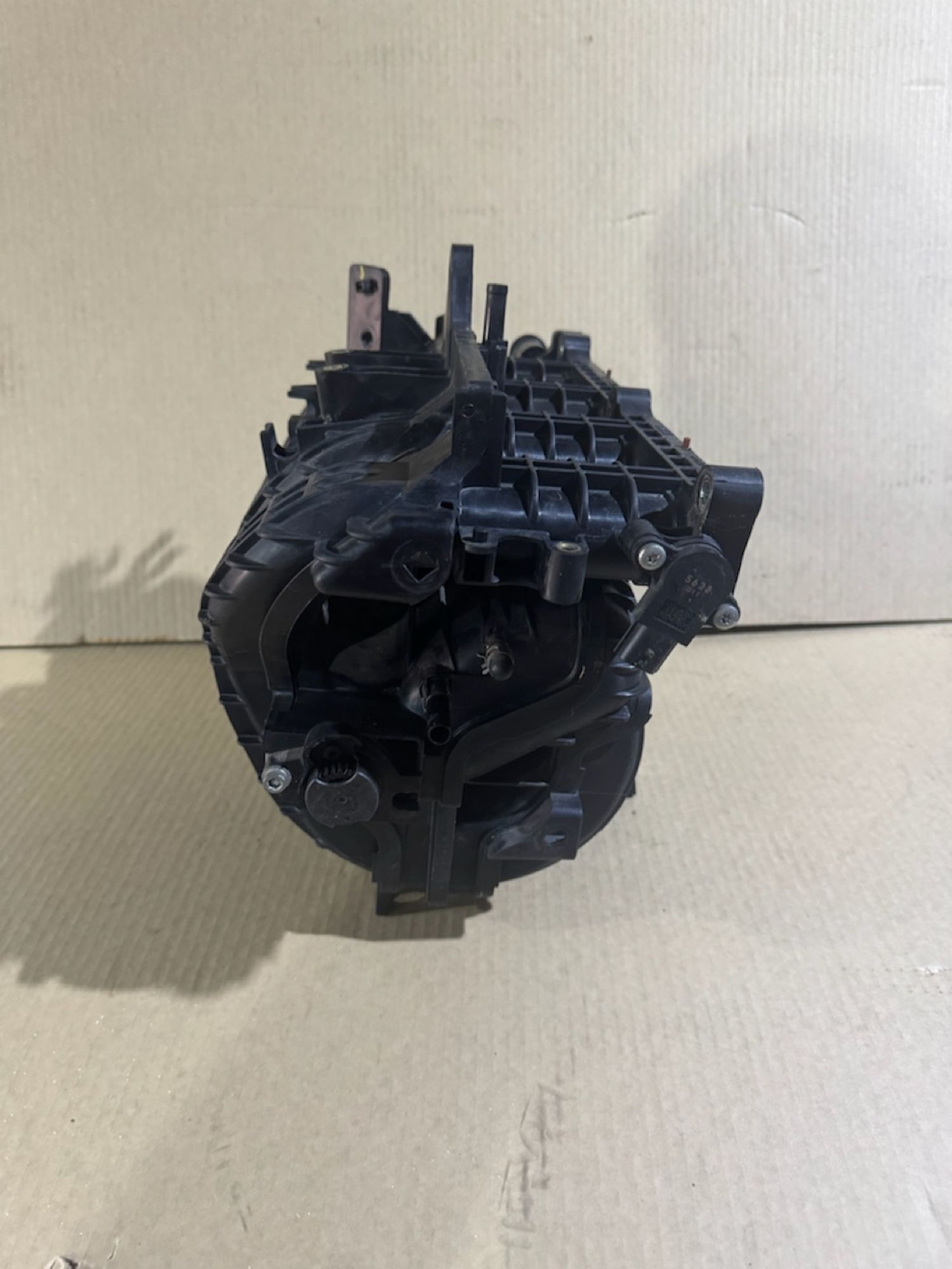https://ycs.partsauto.market/partsauto-images/thmbs/userImages/a486c87f8955b6e25f9185efee619899/part/671496a3-cfb0-44d8-aaa0-fb421c379a63_1784571952009.jpg