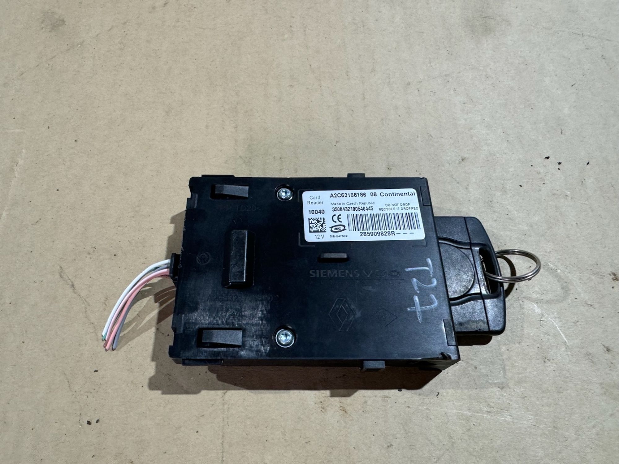 https://ycs.partsauto.market/partsauto-images/thmbs/userImages/a486c87f8955b6e25f9185efee619899/part/67cd34a2-1785-4169-8040-dada3b8670d1_1776852069433.jpg